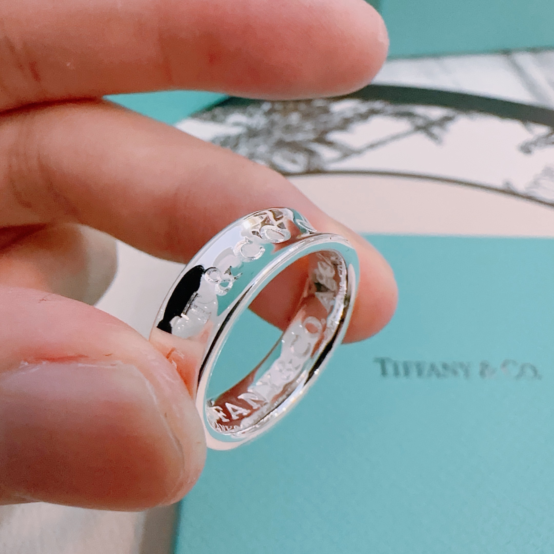 Tiffany Co Tiffany 1837 ring Sterling silver no accent stones Medium