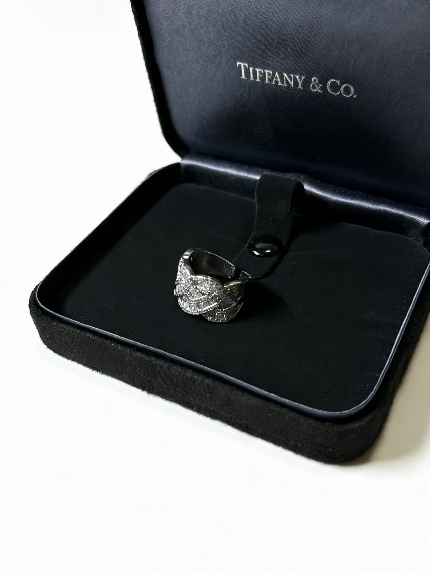 Tiffany Co Diamond Pave Wide Band ring Platinum metal with clear white diamond stones US 7