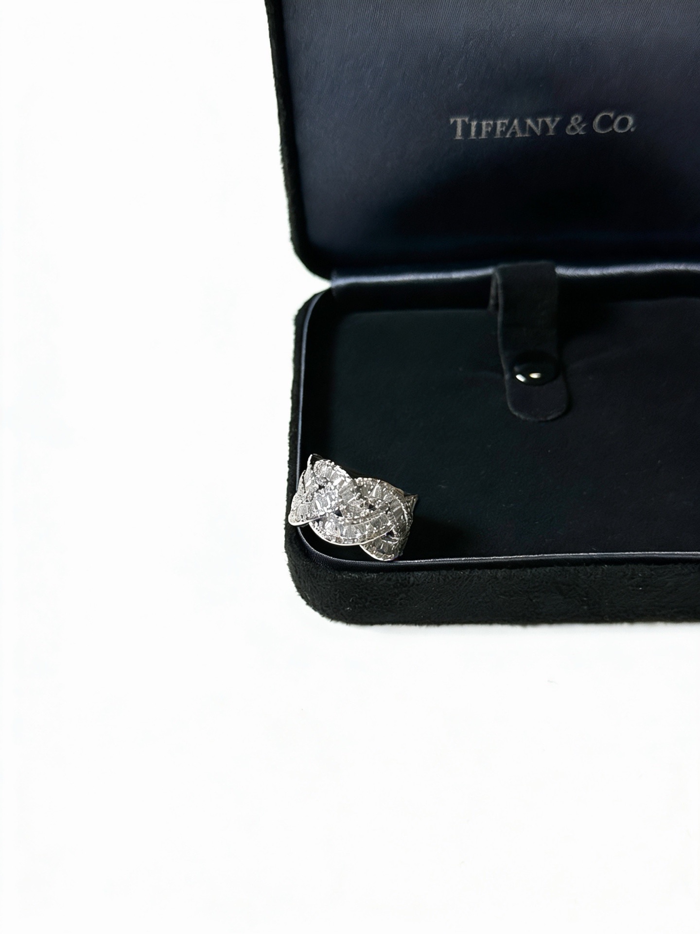 Tiffany Co Diamond Pave Wide Band ring Platinum metal with clear white diamond stones US 7