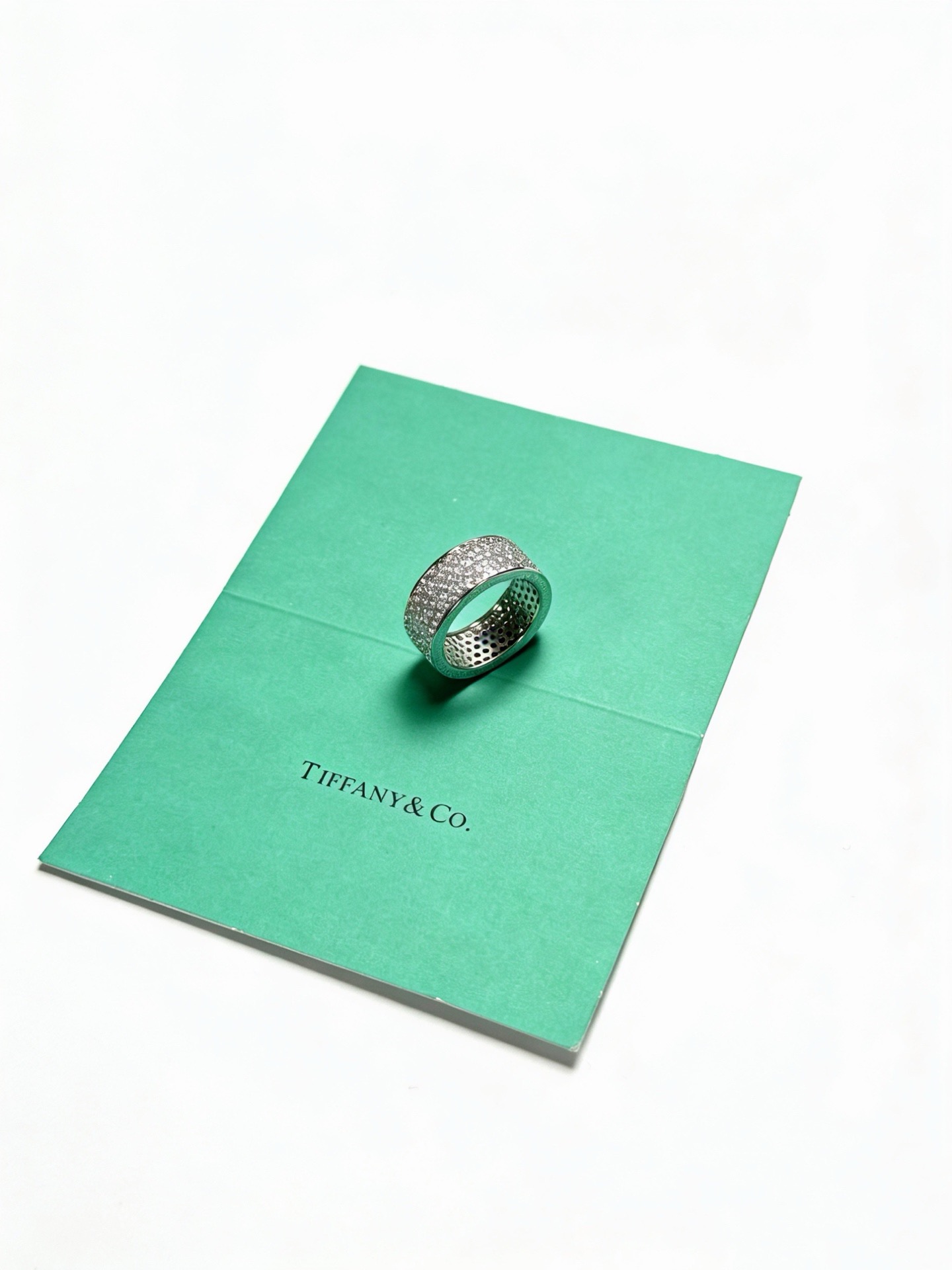 Tiffany Co Metro Wide Pave Diamond Band Ring ring 18k white gold clear white diamonds US 7