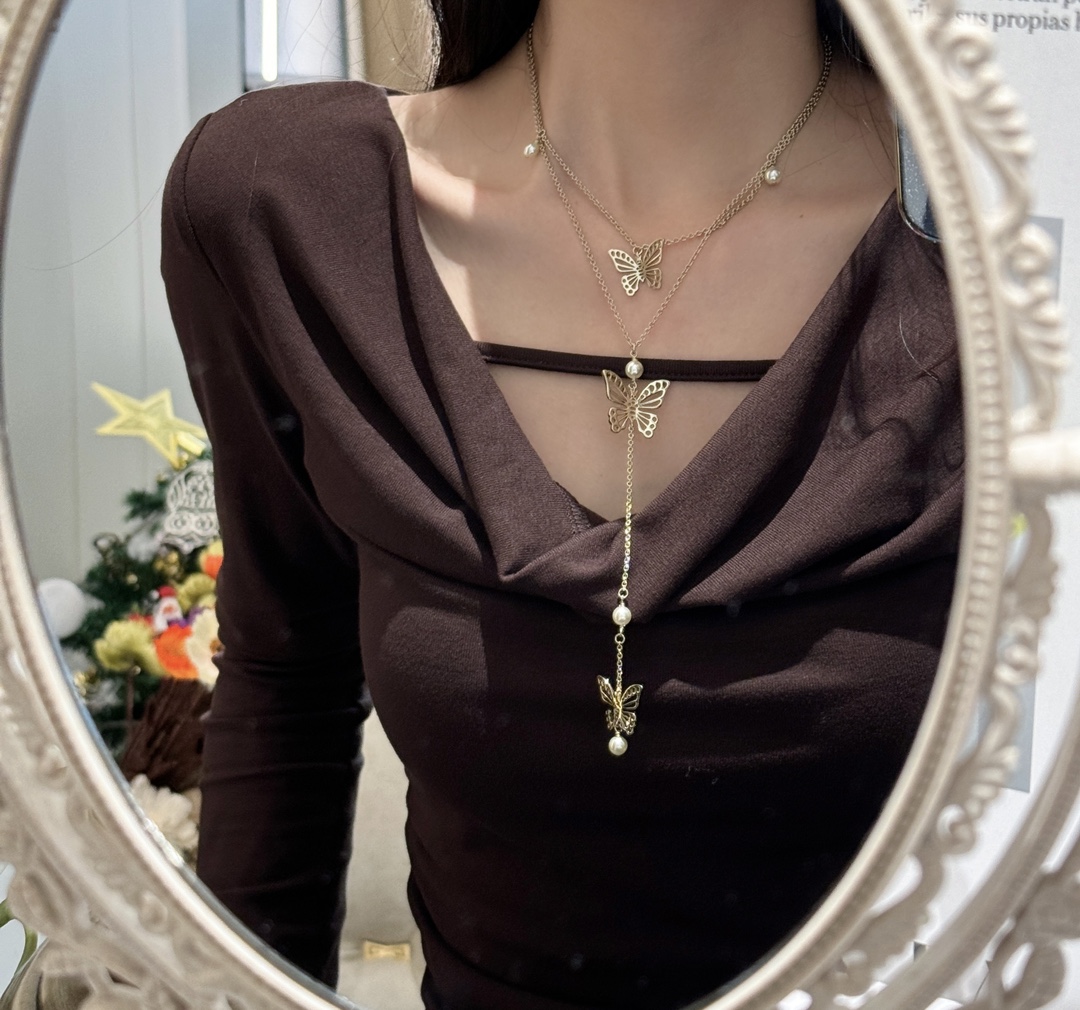 Dior DXL0186 Butterfly Pearl Lariat Necklace necklace light gold metal white faux pearl 60cm