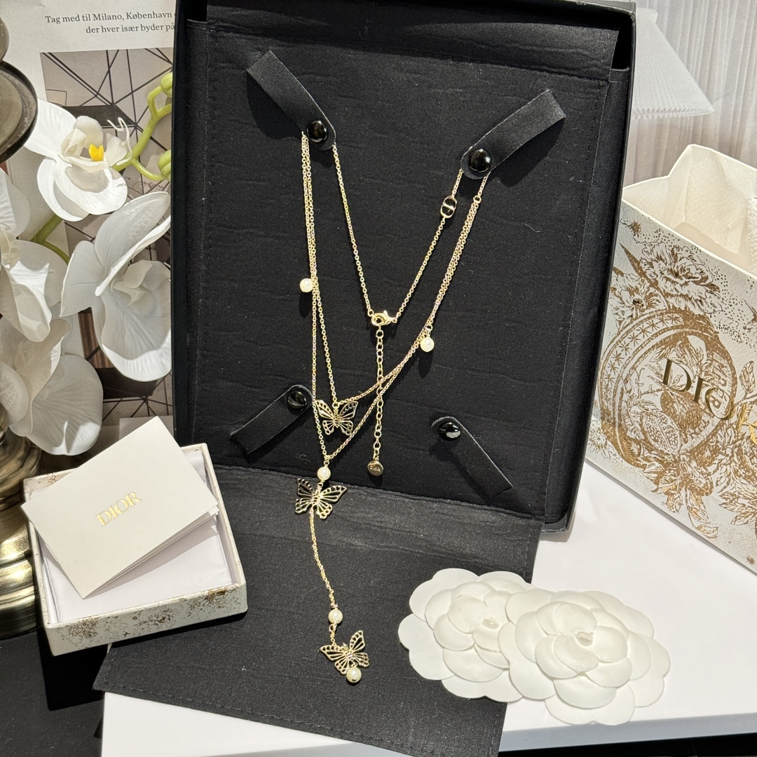 Dior DXL0186 Butterfly Pearl Lariat Necklace necklace light gold metal white faux pearl 60cm