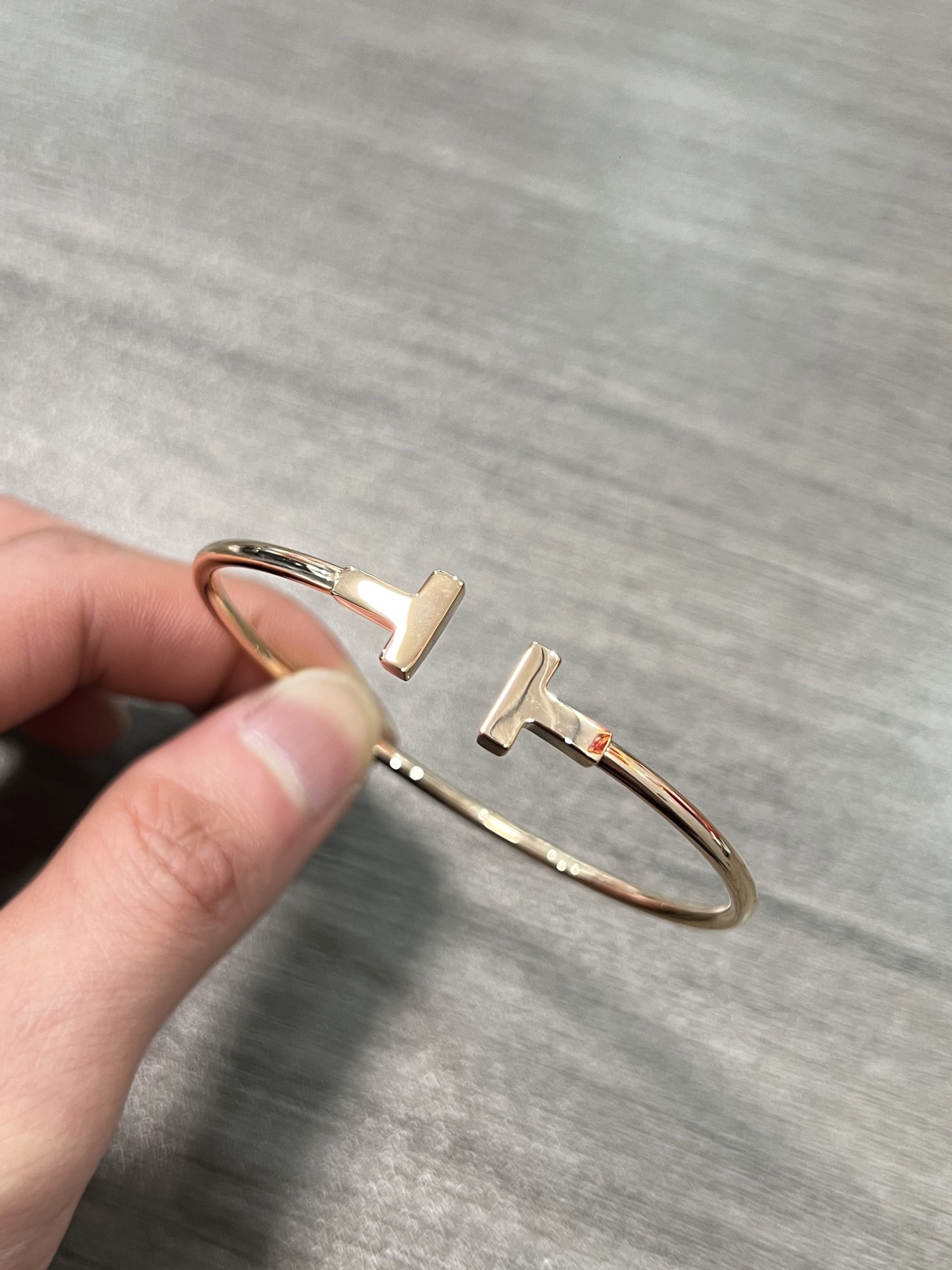 Tiffany Tiffany T bracelet 18k rose gold 18k yellow gold sterling silver no gemstones 17cm inner circumference