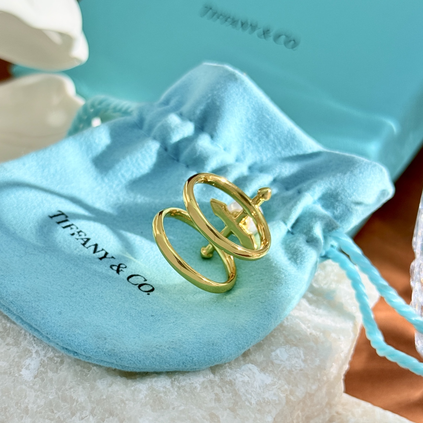 Tiffany Co Tiffany Titan by Pharrell Williams Pearl Ring ring Yellow gold white freshwater pearl clear diamond accents US 7