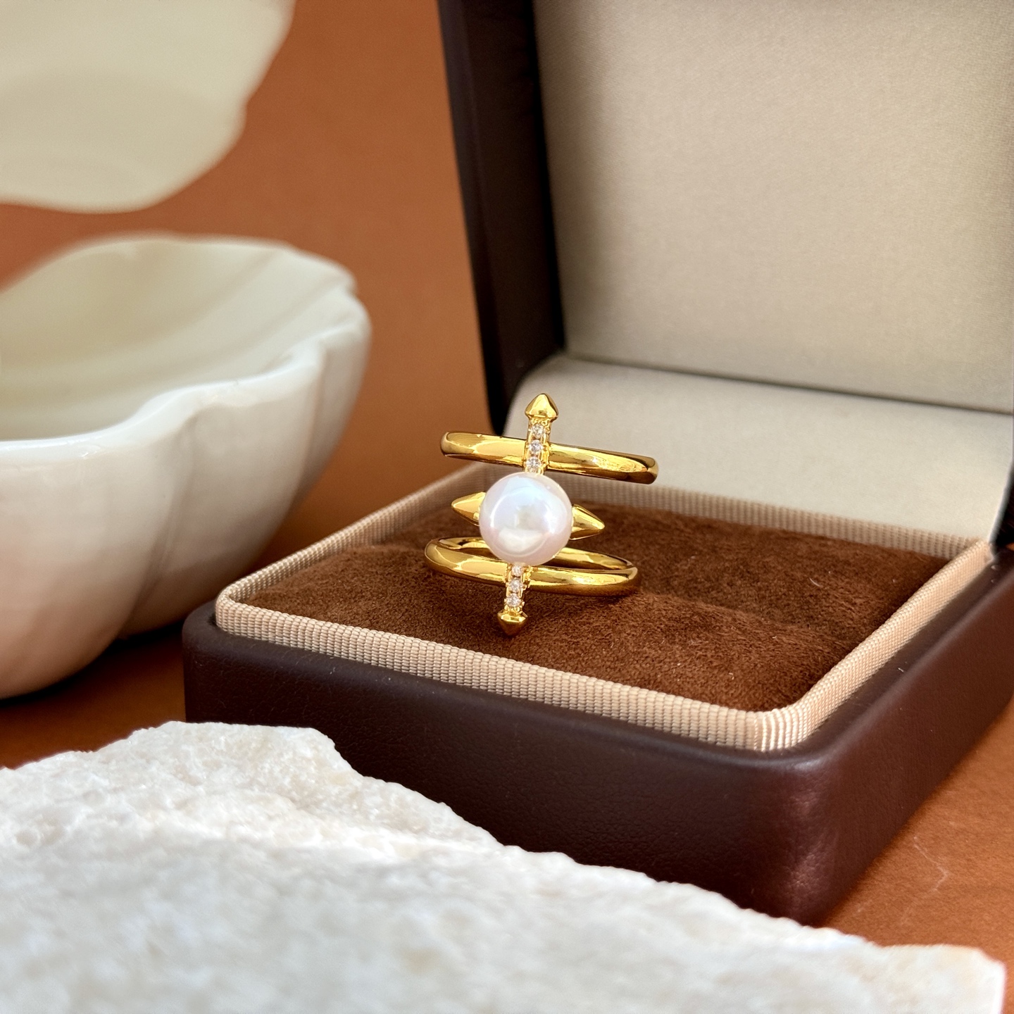 Tiffany Co Tiffany Titan by Pharrell Williams Pearl Ring ring Yellow gold white freshwater pearl clear diamond accents US 7