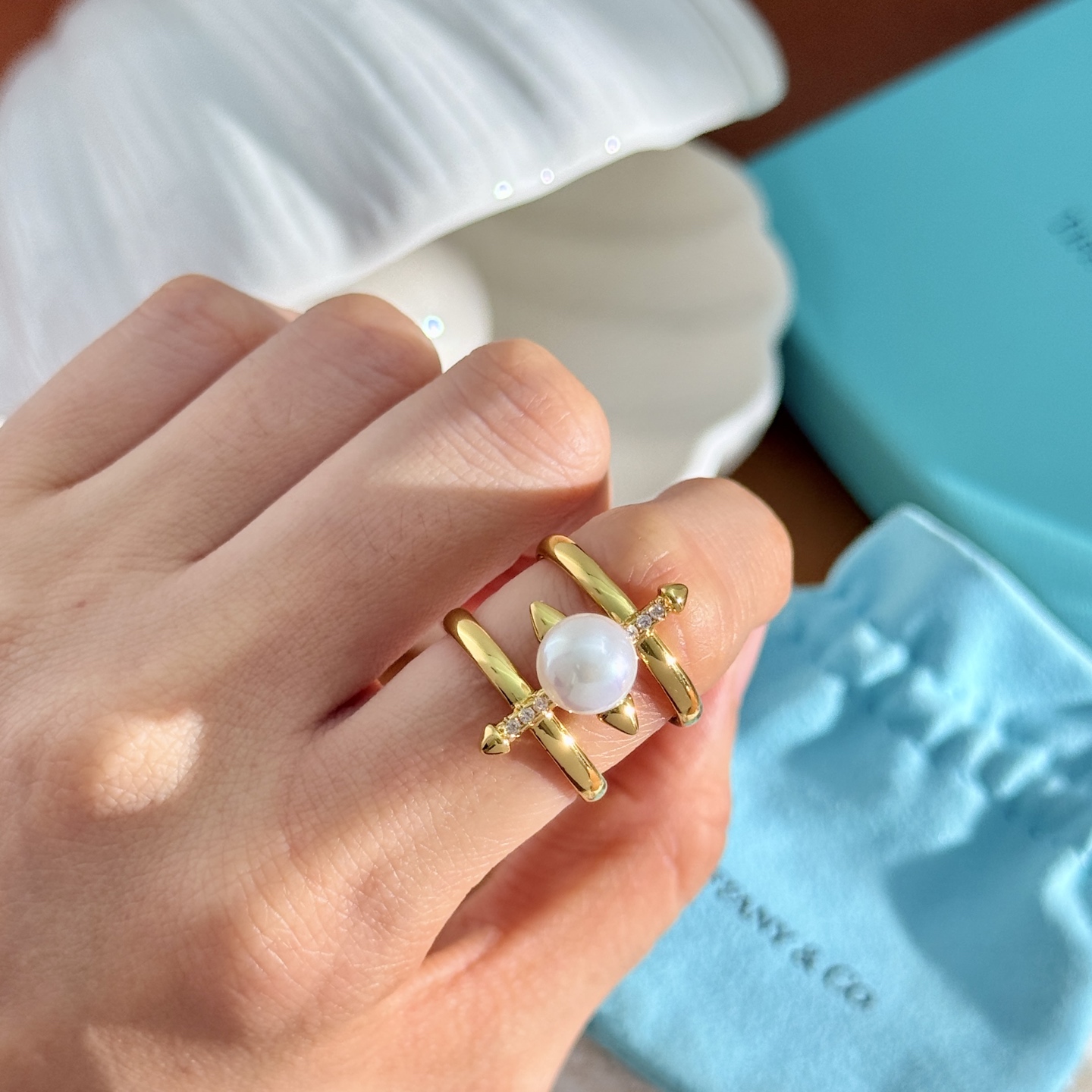 Tiffany Co Tiffany Titan by Pharrell Williams Pearl Ring ring Yellow gold white freshwater pearl clear diamond accents US 7