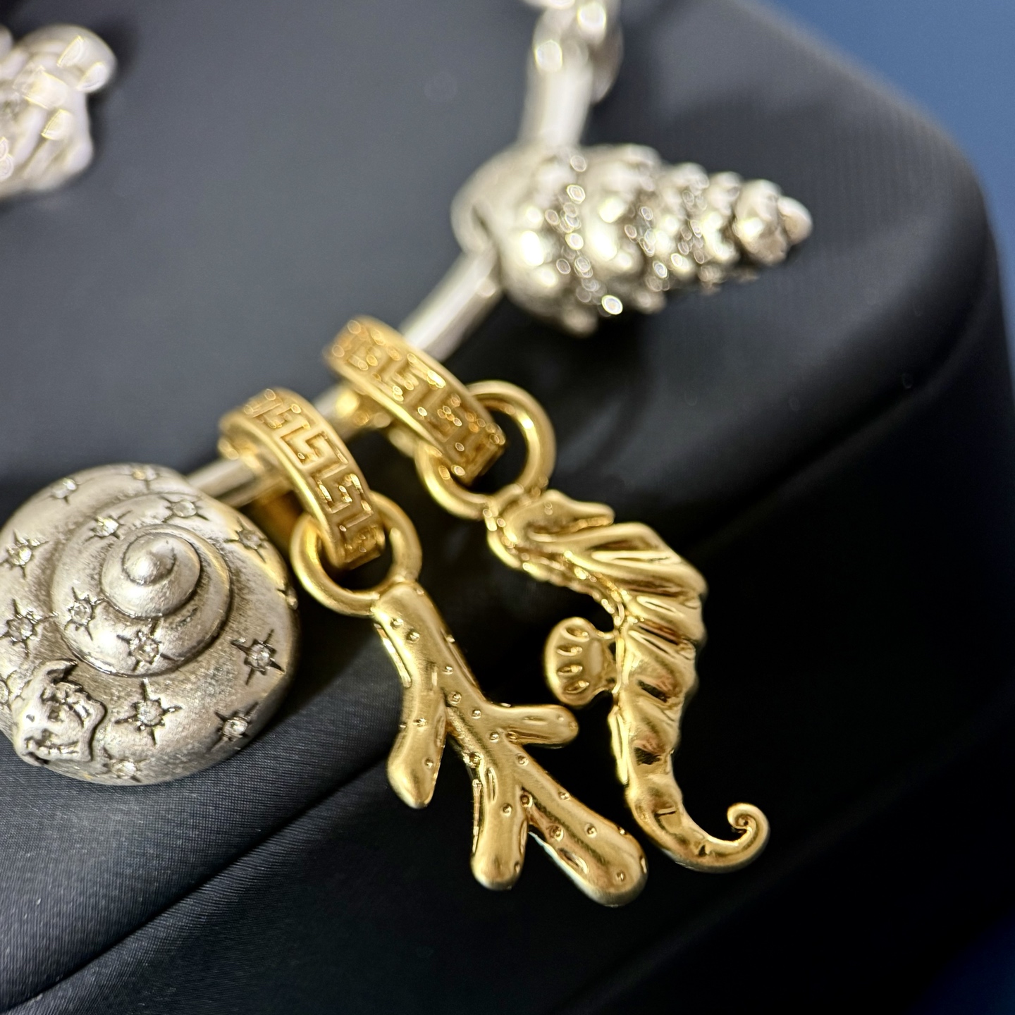 Luxury necklace