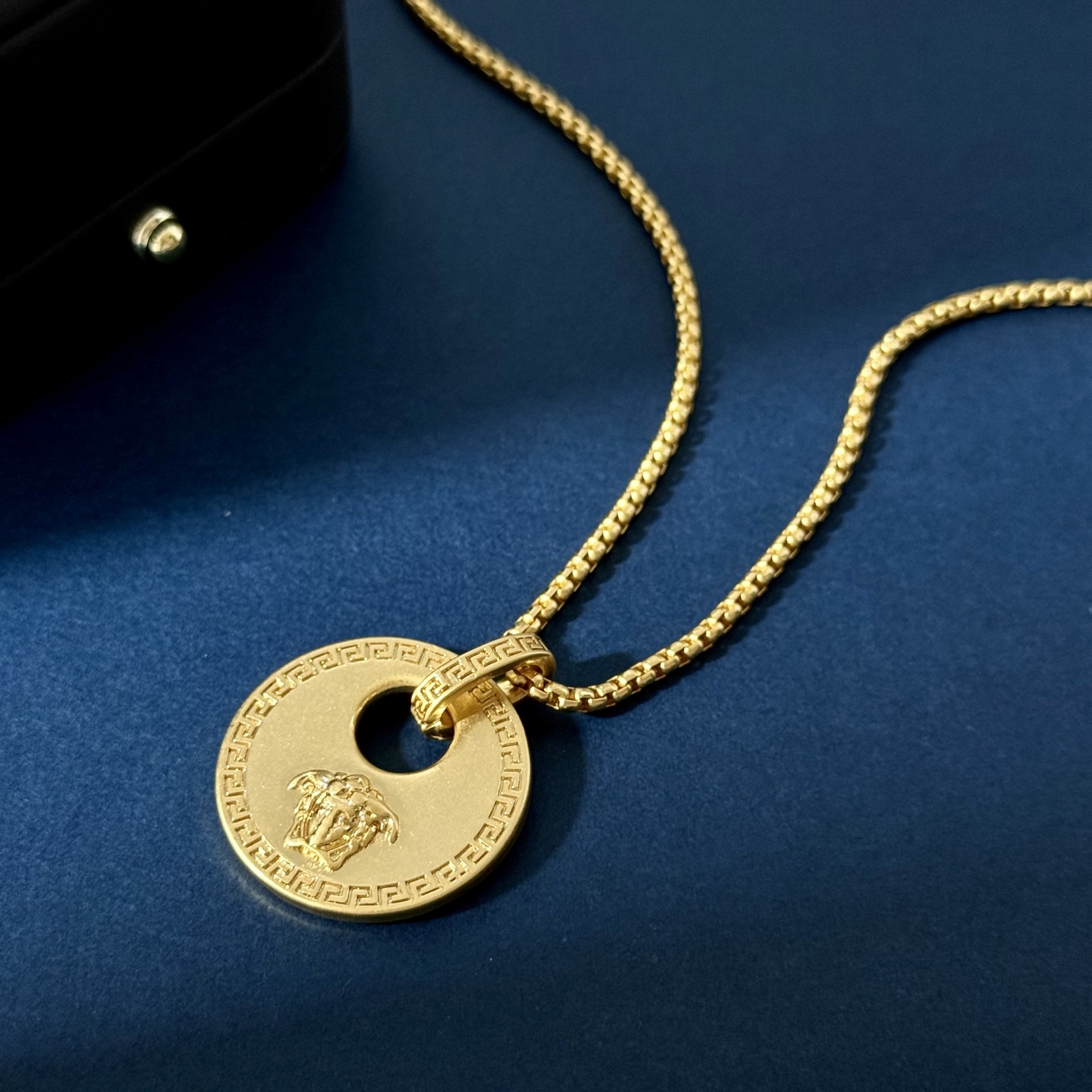 Luxury necklace