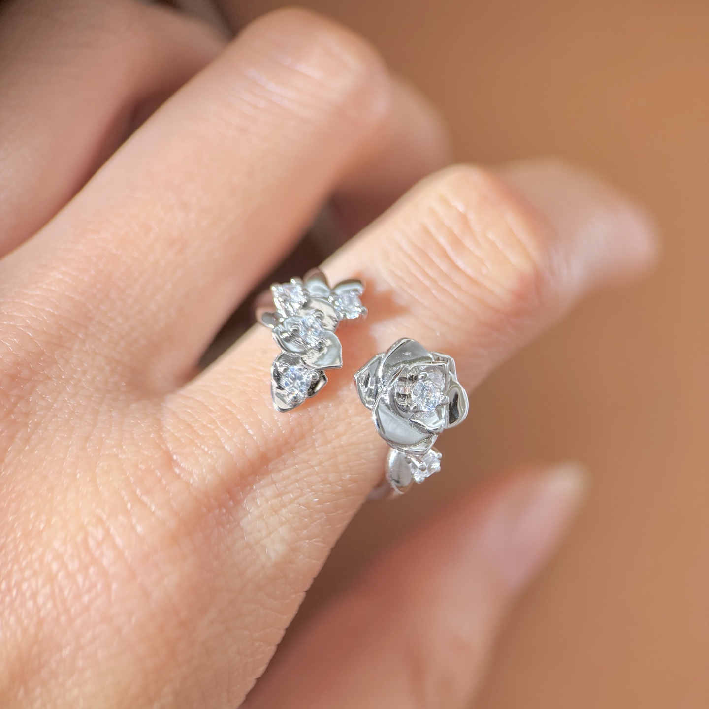 Piaget Rose ring Yellow gold with clear diamonds 50