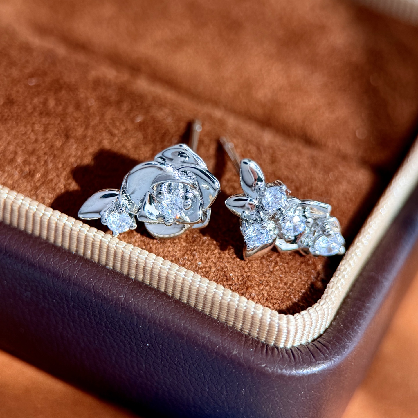 Piaget Rose earrings yellow gold with clear diamonds white gold with clear diamonds 10mm stud length
