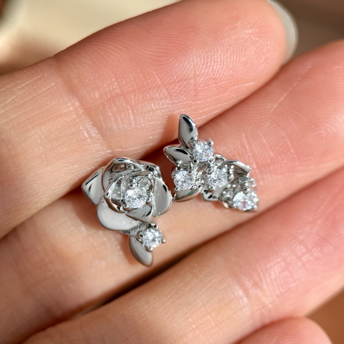 Piaget Rose earrings yellow gold with clear diamonds white gold with clear diamonds 10mm stud length