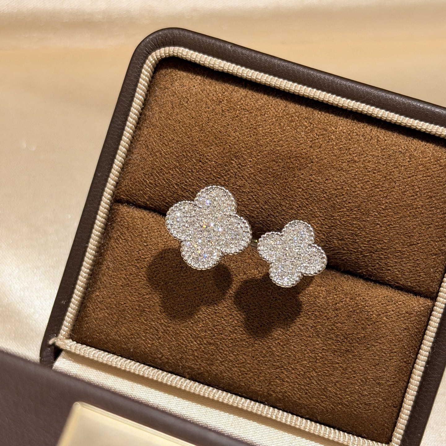 Van Cleef Arpels Alhambra Between the Finger Diamond Ring ring Platinum-toned white metal with full pave white diamonds EU 52