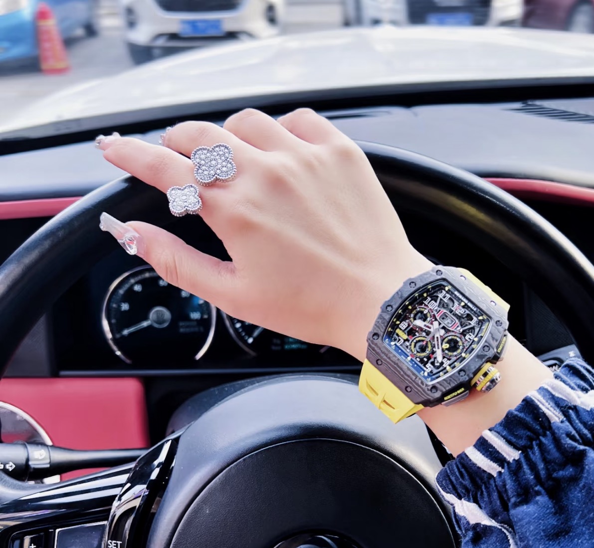 Van Cleef Arpels Alhambra Between the Finger Diamond Ring ring Platinum-toned white metal with full pave white diamonds EU 52