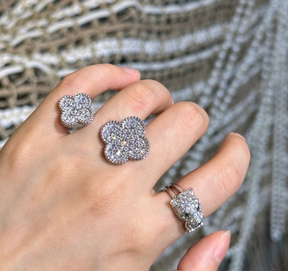 Van Cleef Arpels Alhambra Between the Finger Diamond Ring ring Platinum-toned white metal with full pave white diamonds EU 52