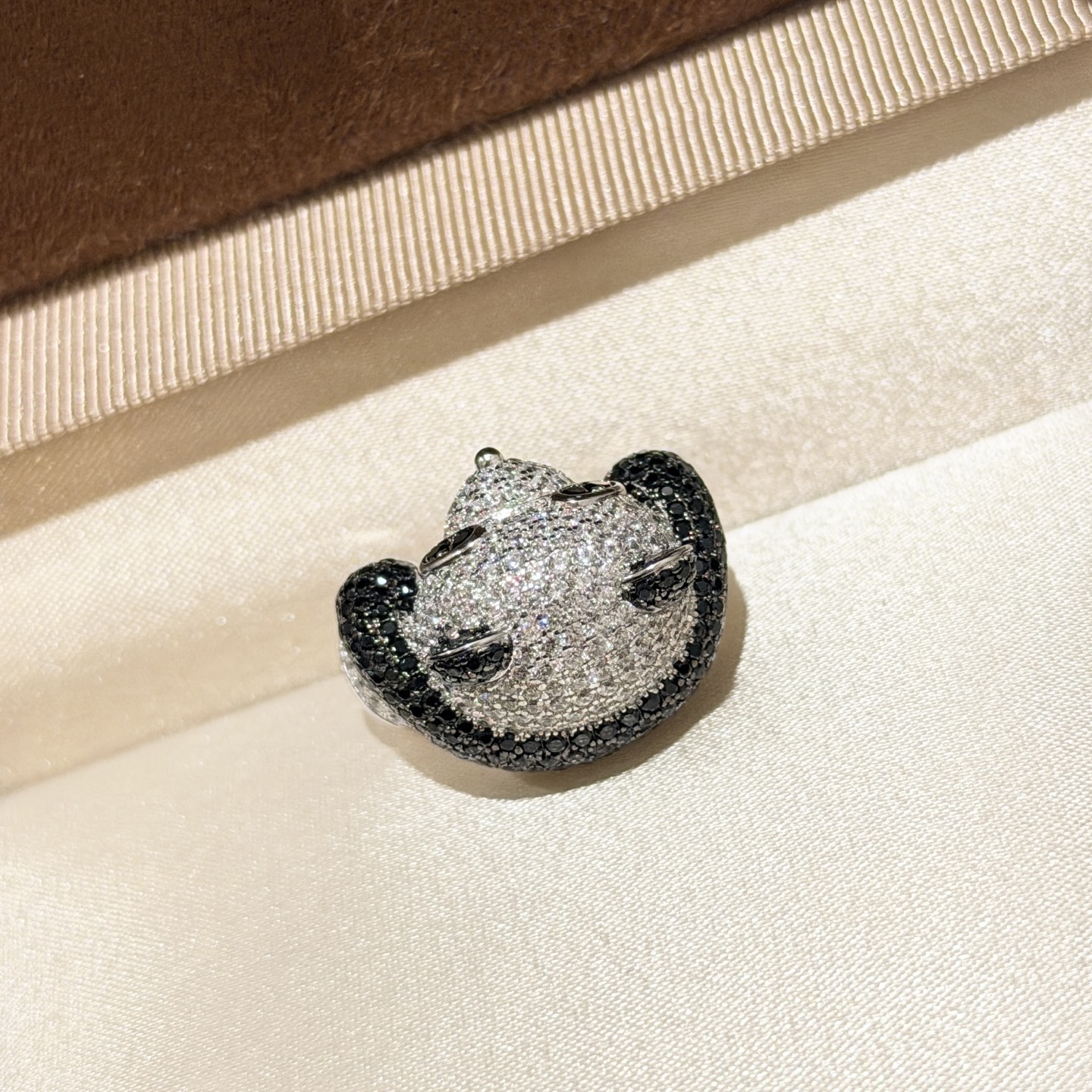 Qeelin Bo Bo Panda ring Sterling silver with white diamond pave and black diamond pave black and white panda design US 7