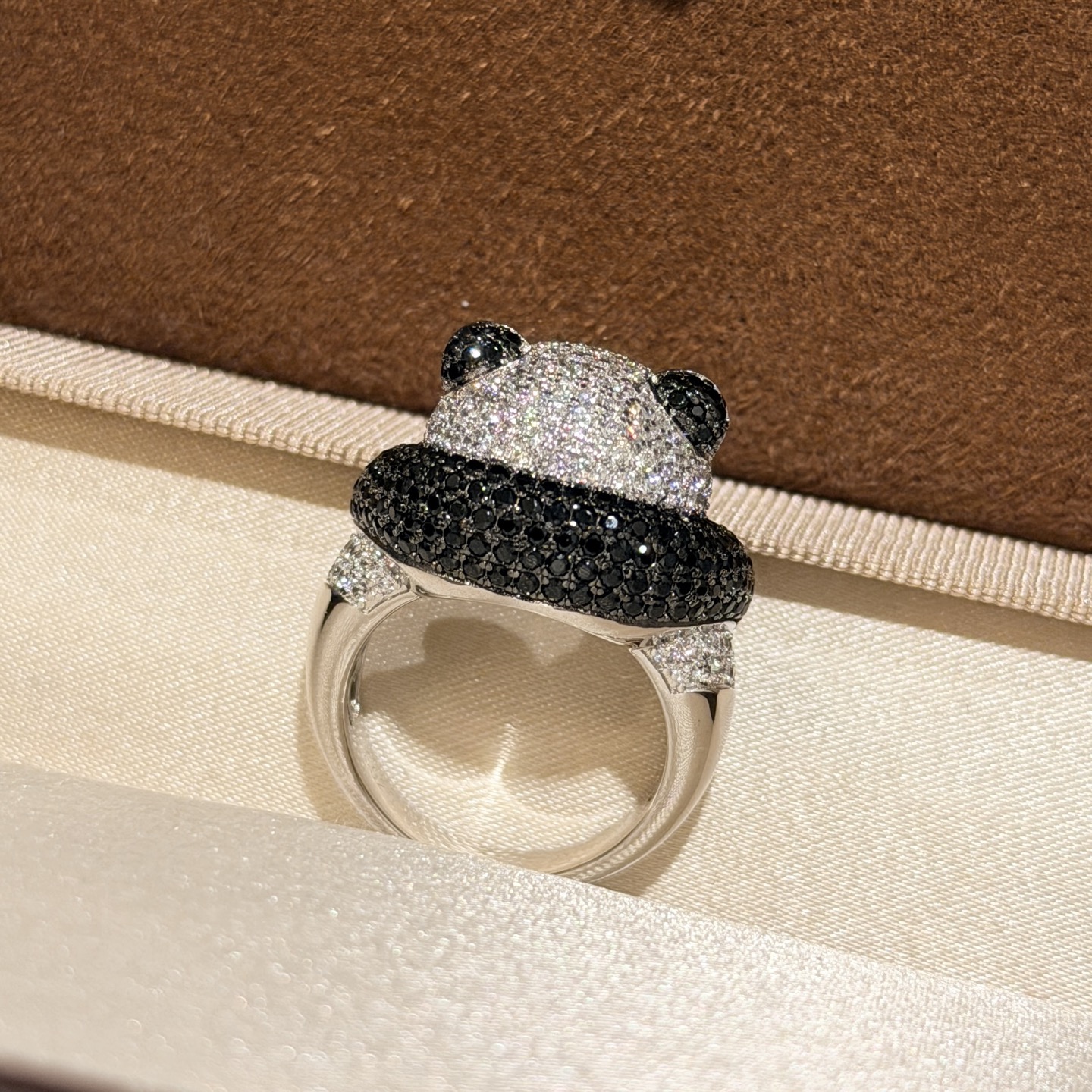 Qeelin Bo Bo Panda ring Sterling silver with white diamond pave and black diamond pave black and white panda design US 7