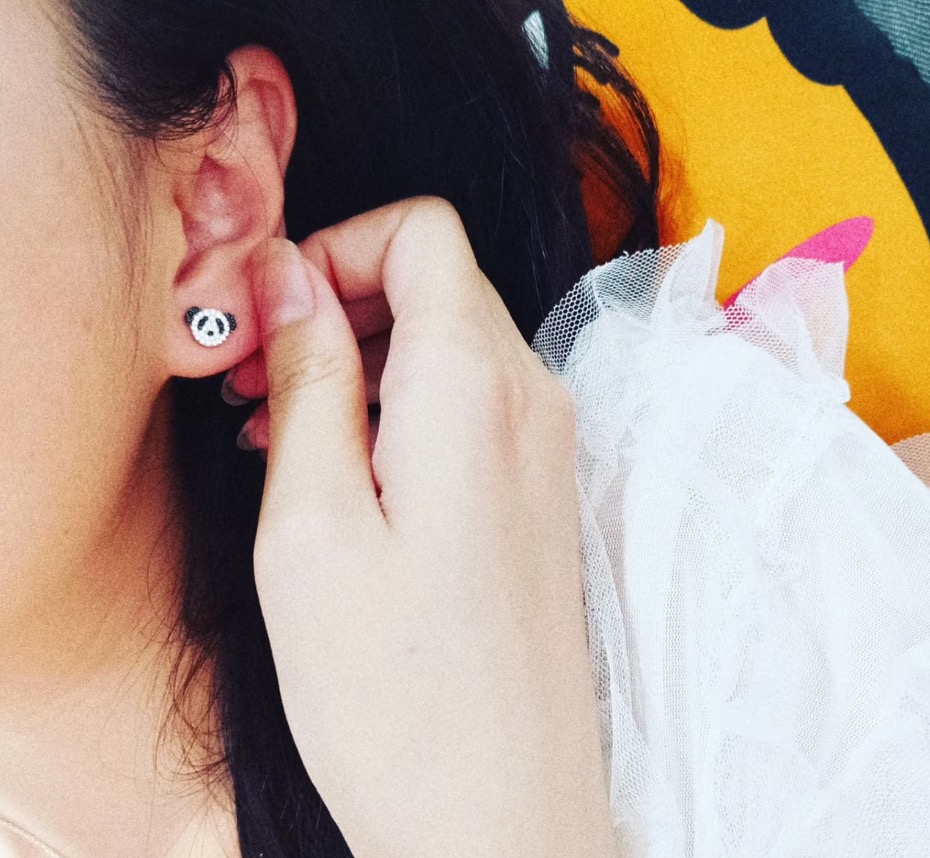 Qeelin Bo Bo Panda earrings 925 sterling silver with clear pave stones and black accent stones 8mm stud diameter