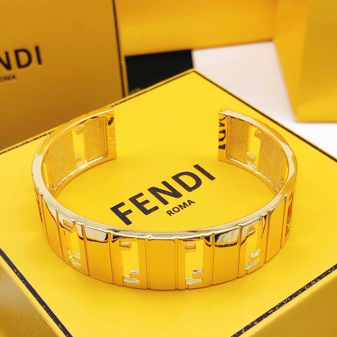 Fendi FF Cutout Cuff bracelet gold-tone metal no accent stones 17cm inner circumference