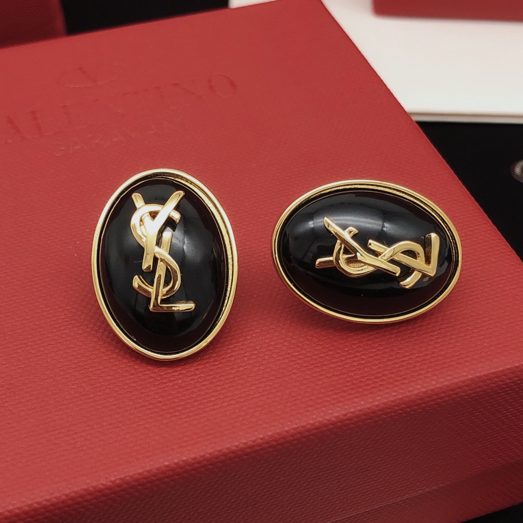 Saint Laurent YED0076 Cassandre Oval Stud Earrings earrings gold-tone metal with black enamel 2 5cm stud diameter