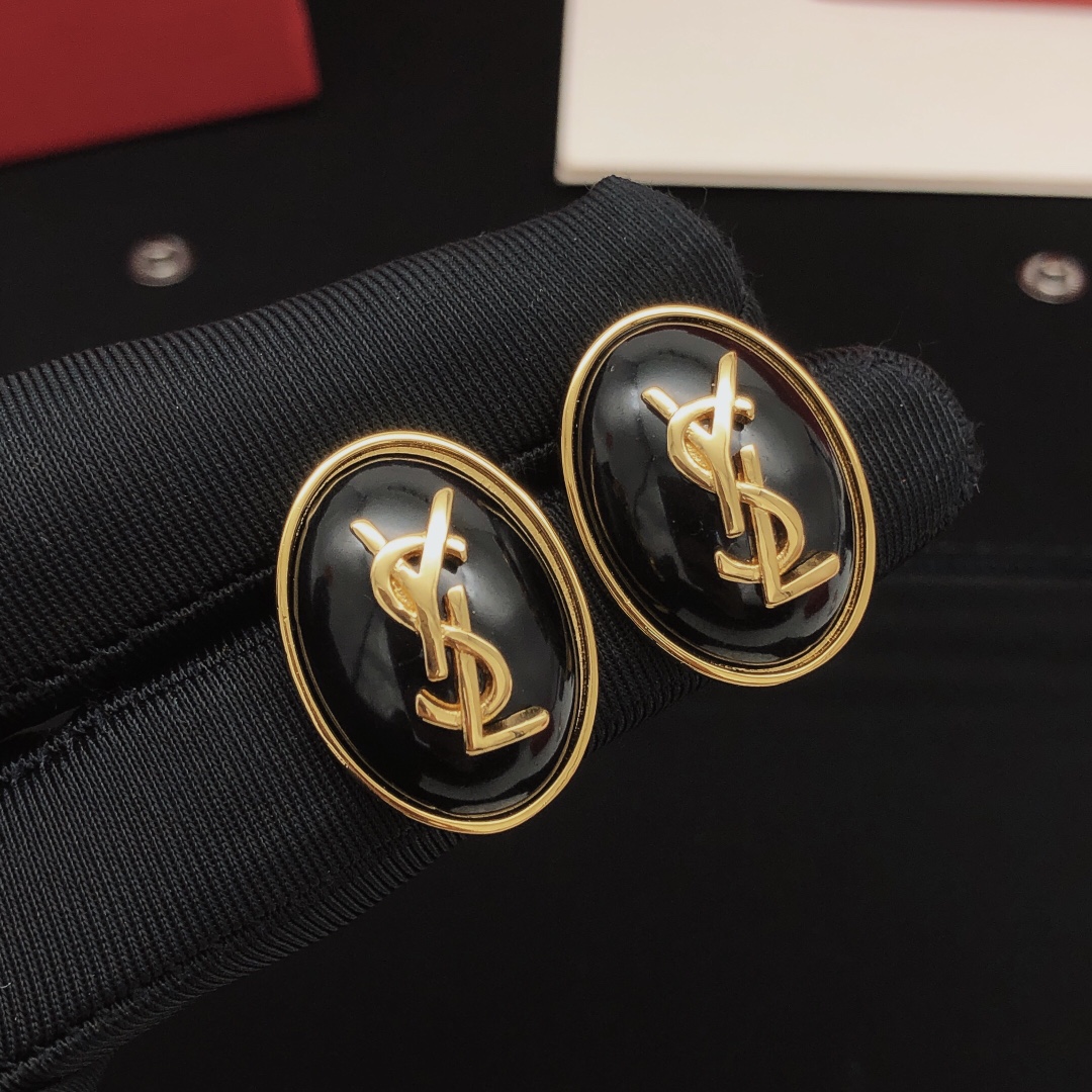 Saint Laurent YED0076 Cassandre Oval Stud Earrings earrings gold-tone metal with black enamel 2 5cm stud diameter