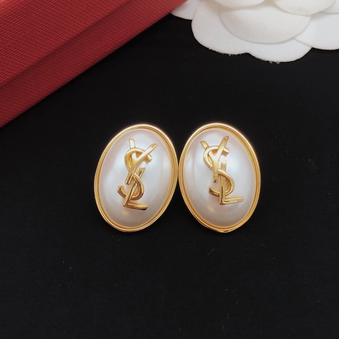 Saint Laurent Cassandre Oval Pearl Logo Earrings earrings gold-tone metal with white faux pearl 2 5cm length