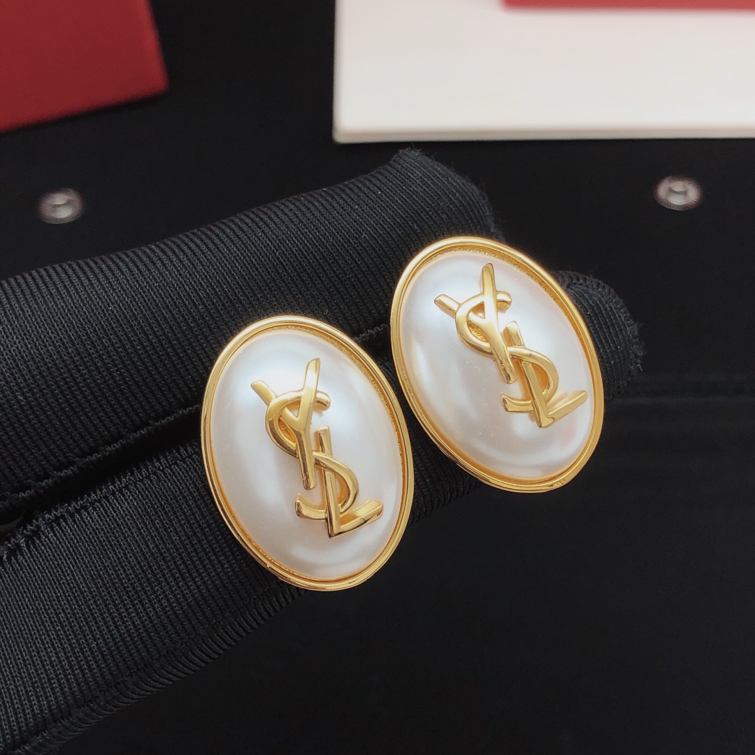 Saint Laurent Cassandre Oval Pearl Logo Earrings earrings gold-tone metal with white faux pearl 2 5cm length