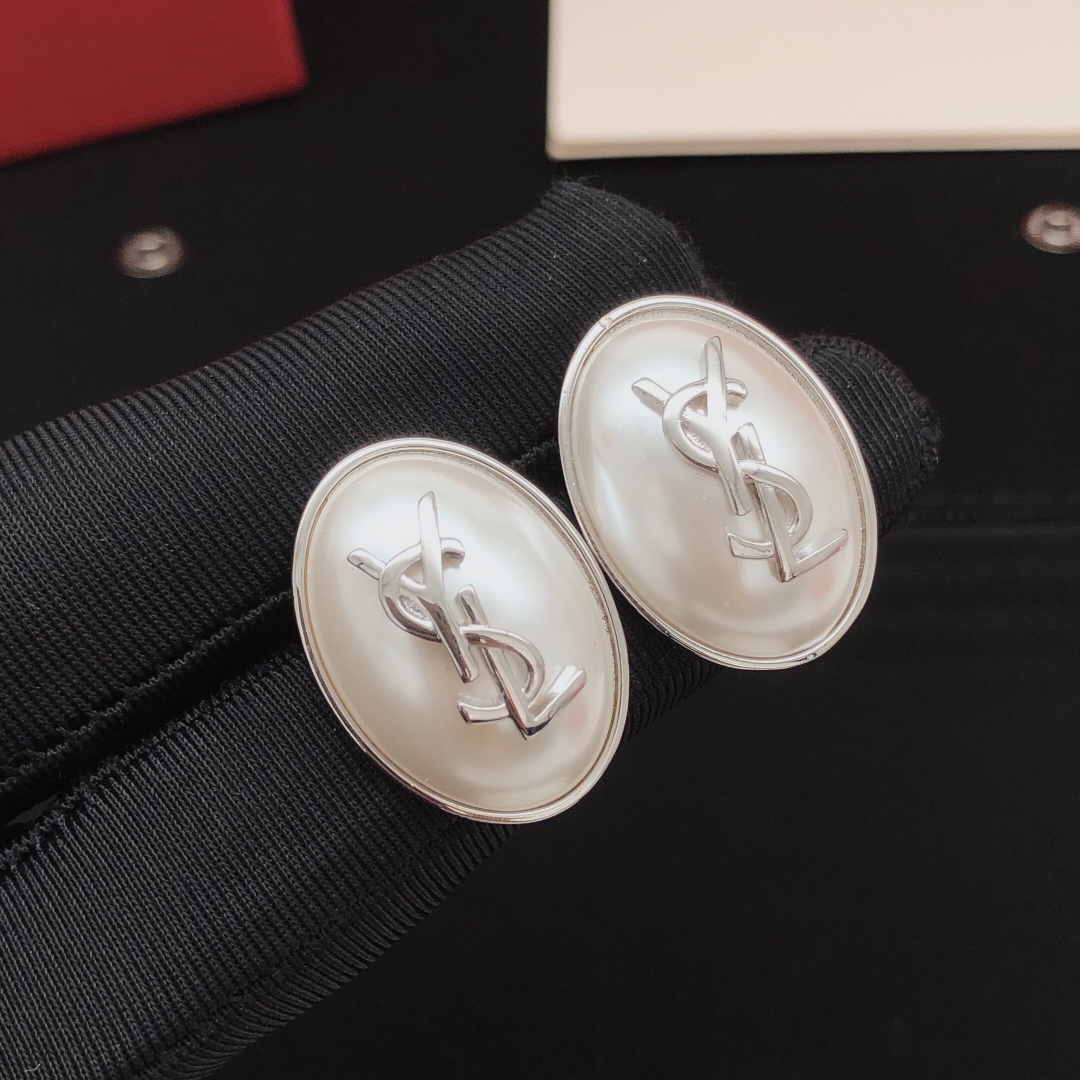 Saint Laurent Cassandre Oval Pearl Logo Earrings earrings silver-toned metal with white faux pearl 2 5cm length