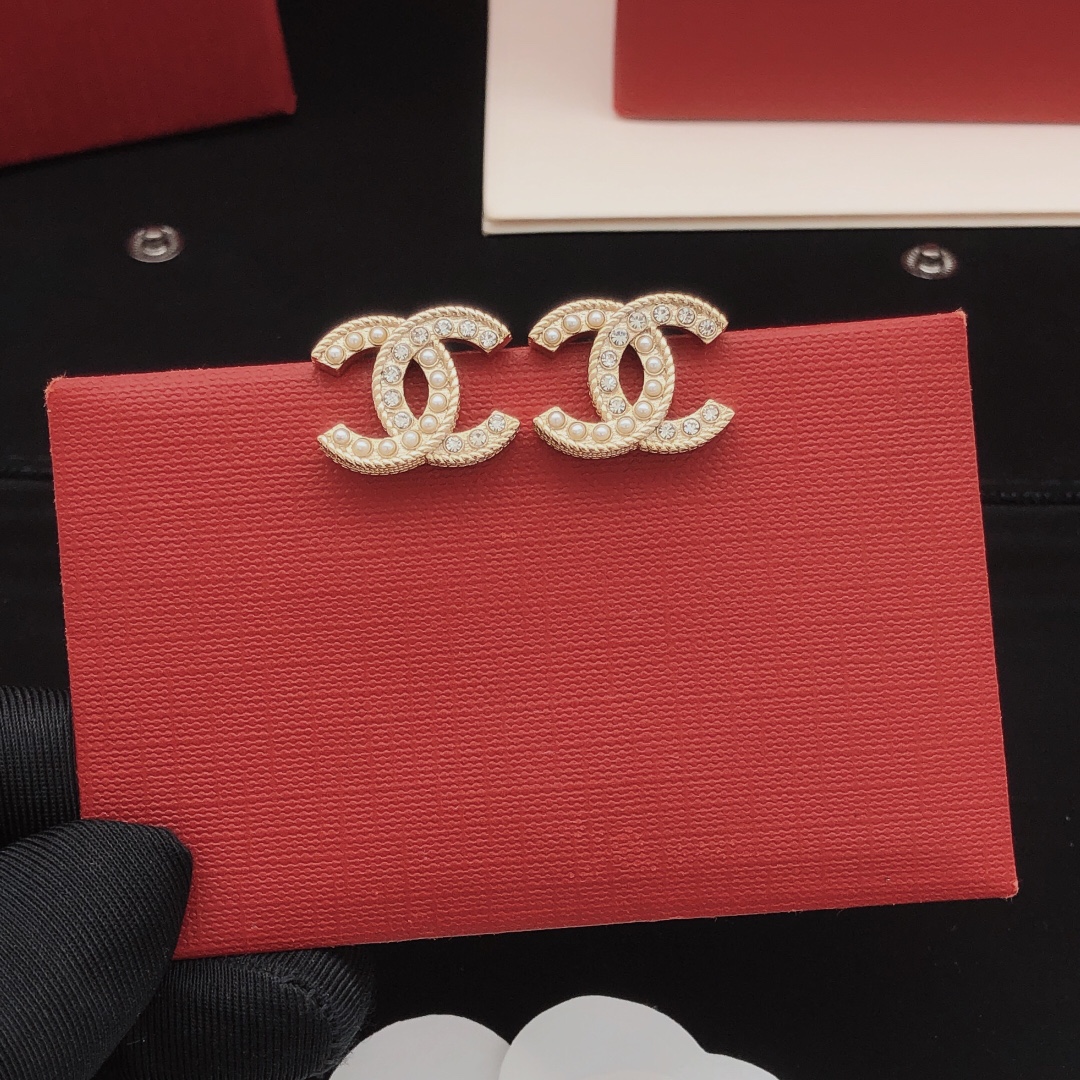 Chanel CC Logo Pearl Crystal Stud Earrings earrings light gold metal white faux pearl clear crystal 1 5cm width per earring