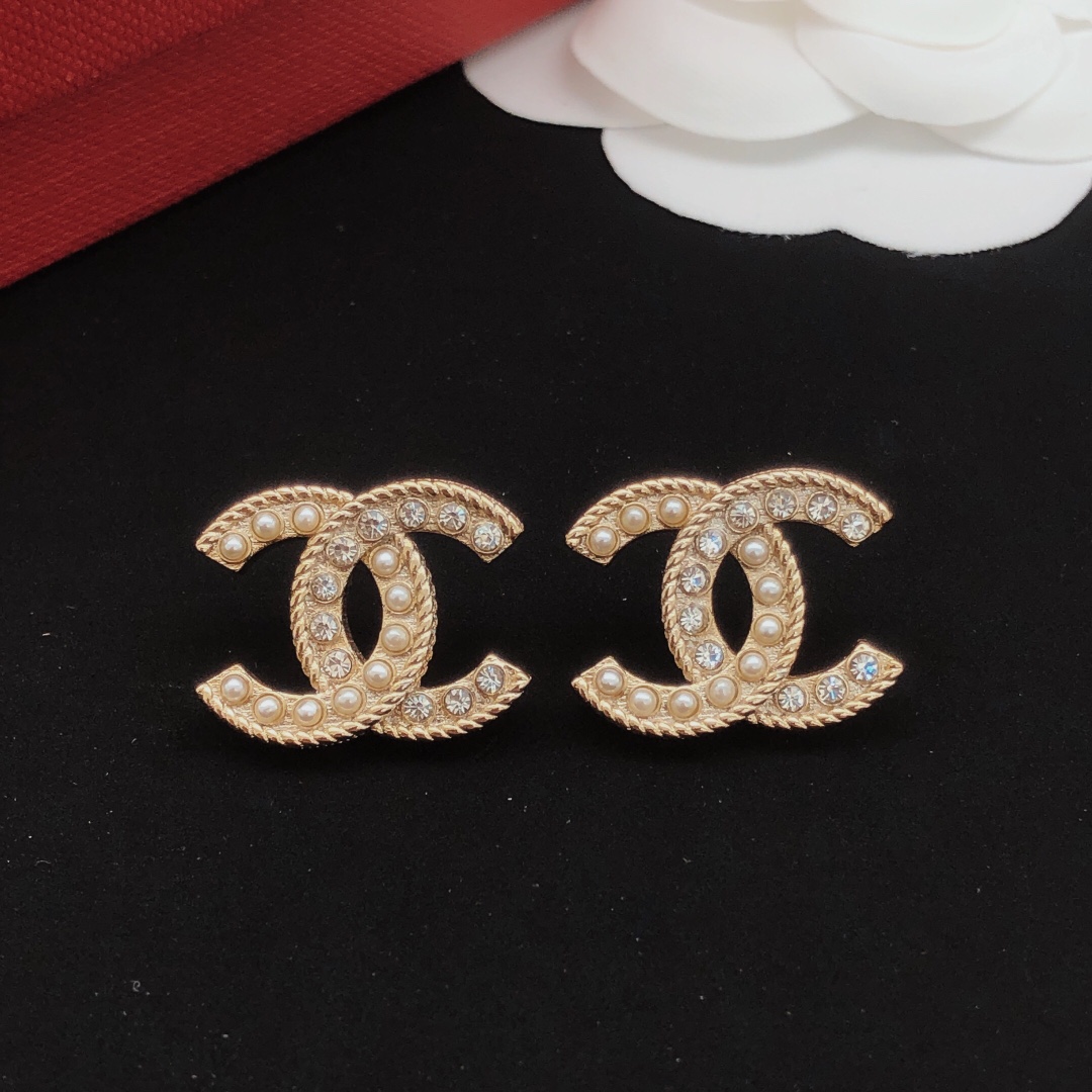 Chanel CC Logo Pearl Crystal Stud Earrings earrings light gold metal white faux pearl clear crystal 1 5cm width per earring