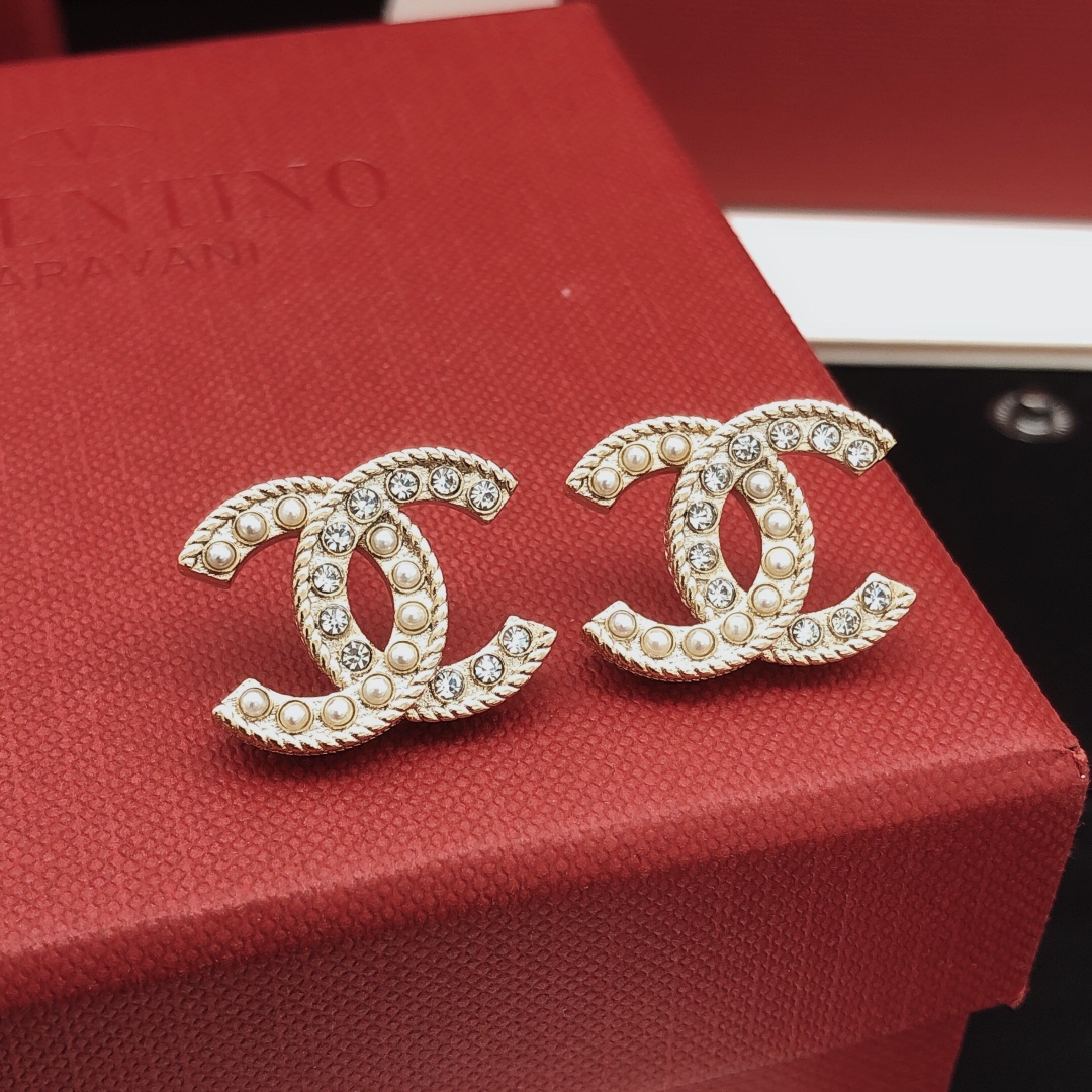Chanel CC Logo Pearl Crystal Stud Earrings earrings light gold metal white faux pearl clear crystal 1 5cm width per earring