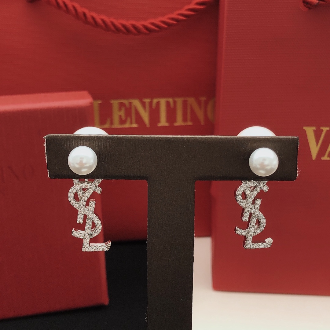 Saint Laurent YED0075 Cassandre Pearl Drop Earrings earrings silver-toned metal white freshwater pearls clear pave crystals 2 5cm drop length