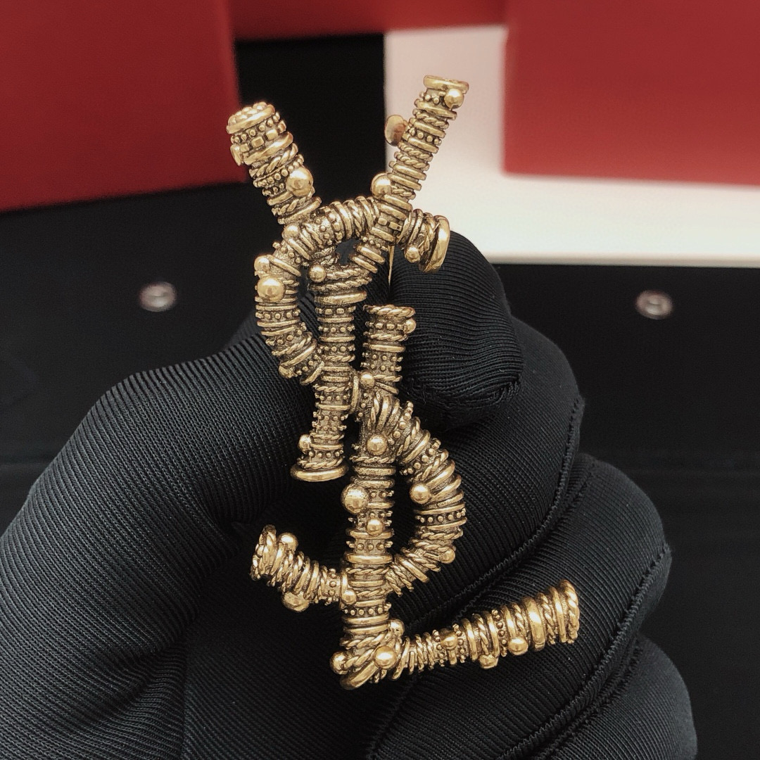 Saint Laurent YXZ0013 Cassandre Textured Monogram Brooch brooch antique gold tone metal no accent stones 4 5cm length