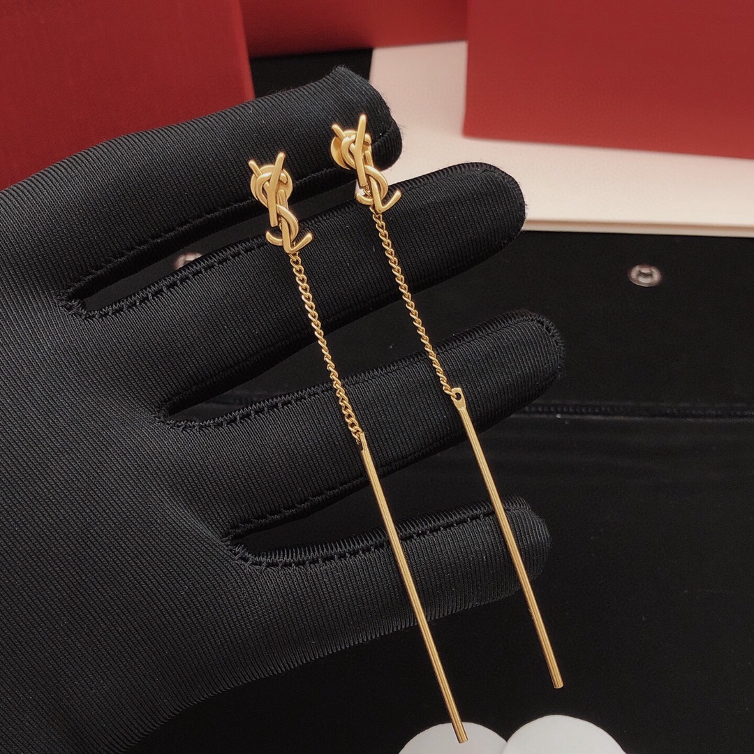 Saint Laurent Cassandre Long Chain Drop Earrings earrings antique gold tone metal no gemstones 6 5cm total drop length