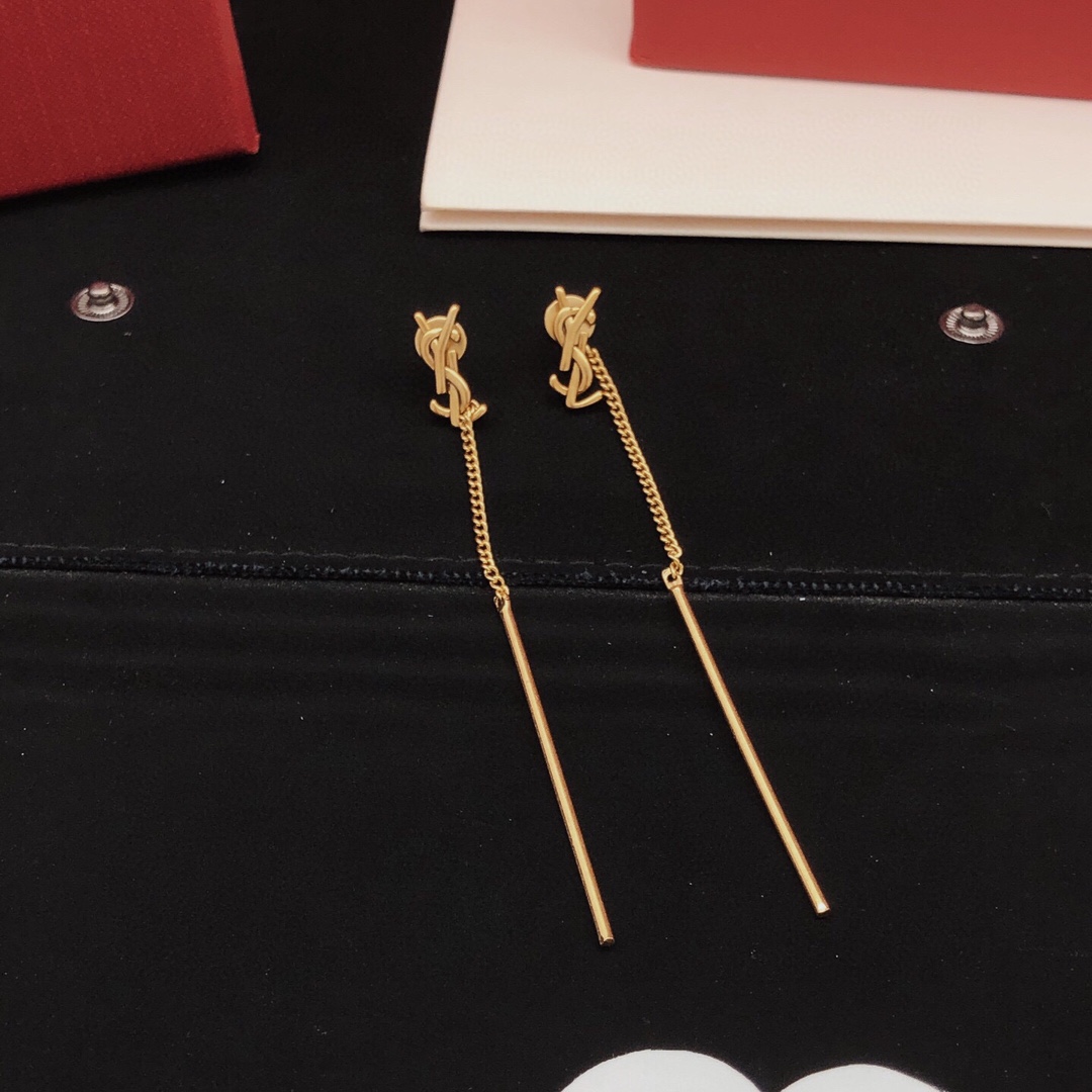 Saint Laurent Cassandre Long Chain Drop Earrings earrings antique gold tone metal no gemstones 6 5cm total drop length