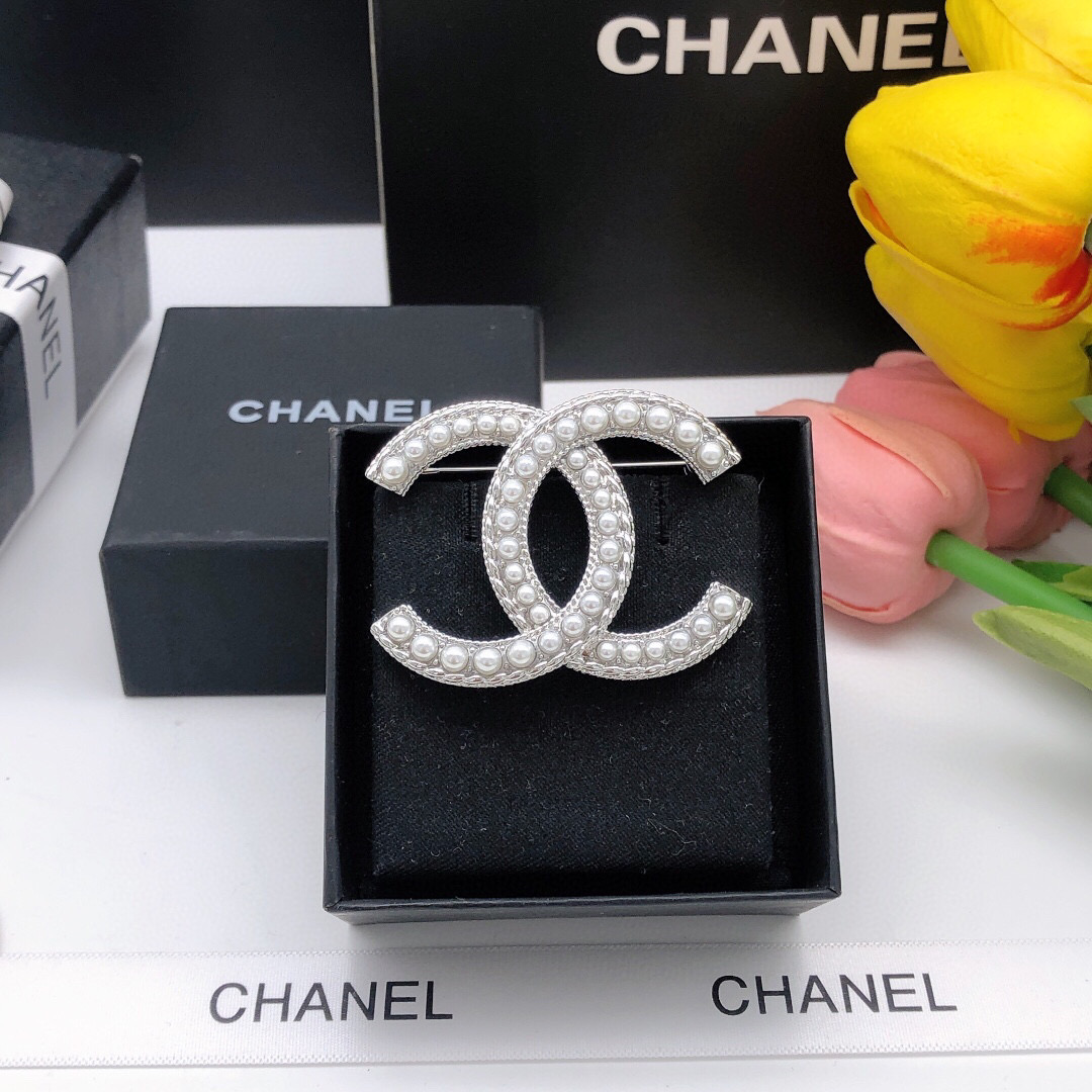 Chanel CC Logo Pearl Brooch brooch silver tone metal white faux pearl 3 5cm width