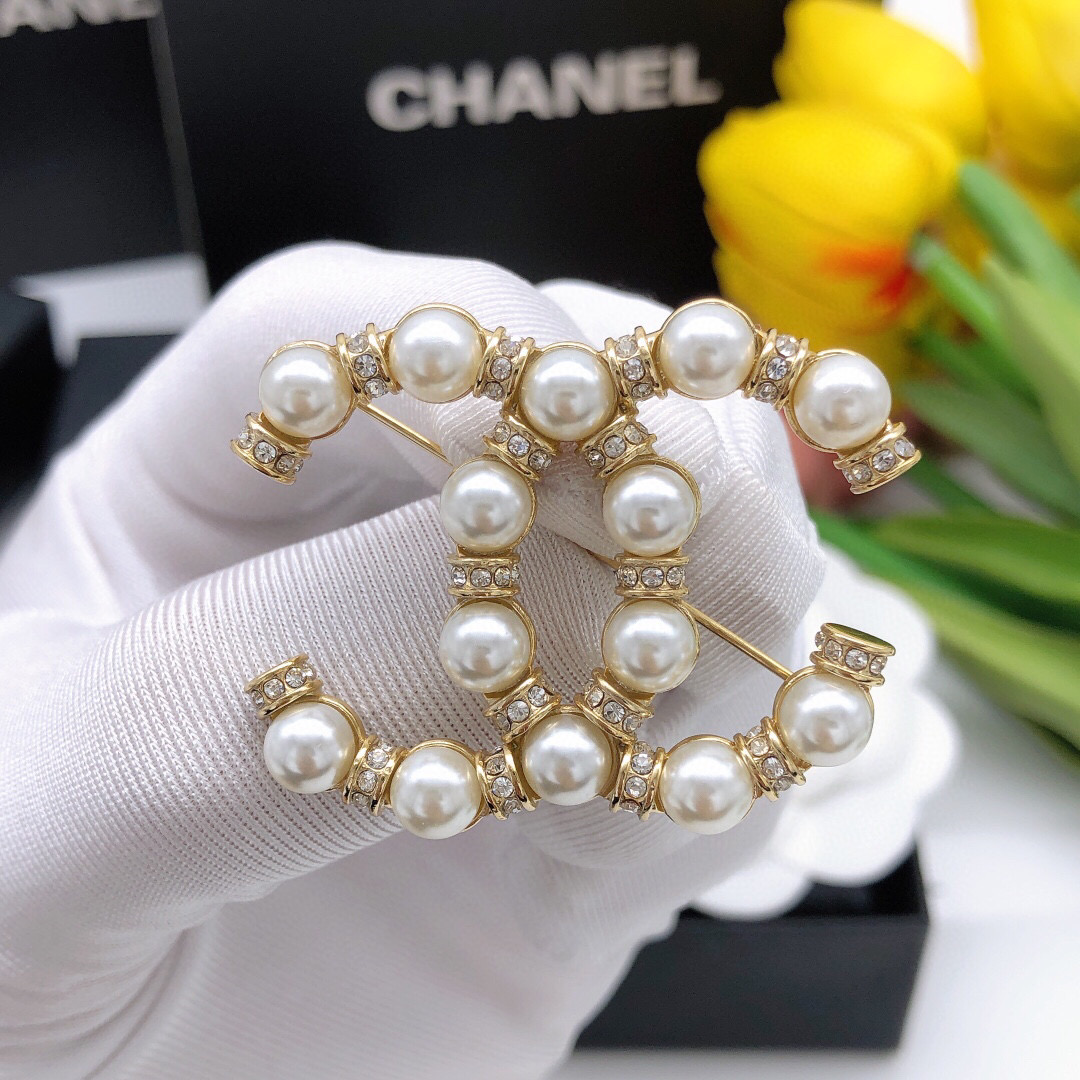 Chanel CC Pearl Crystal Brooch brooch gold tone metal white faux pearl clear crystal 3 5cm width