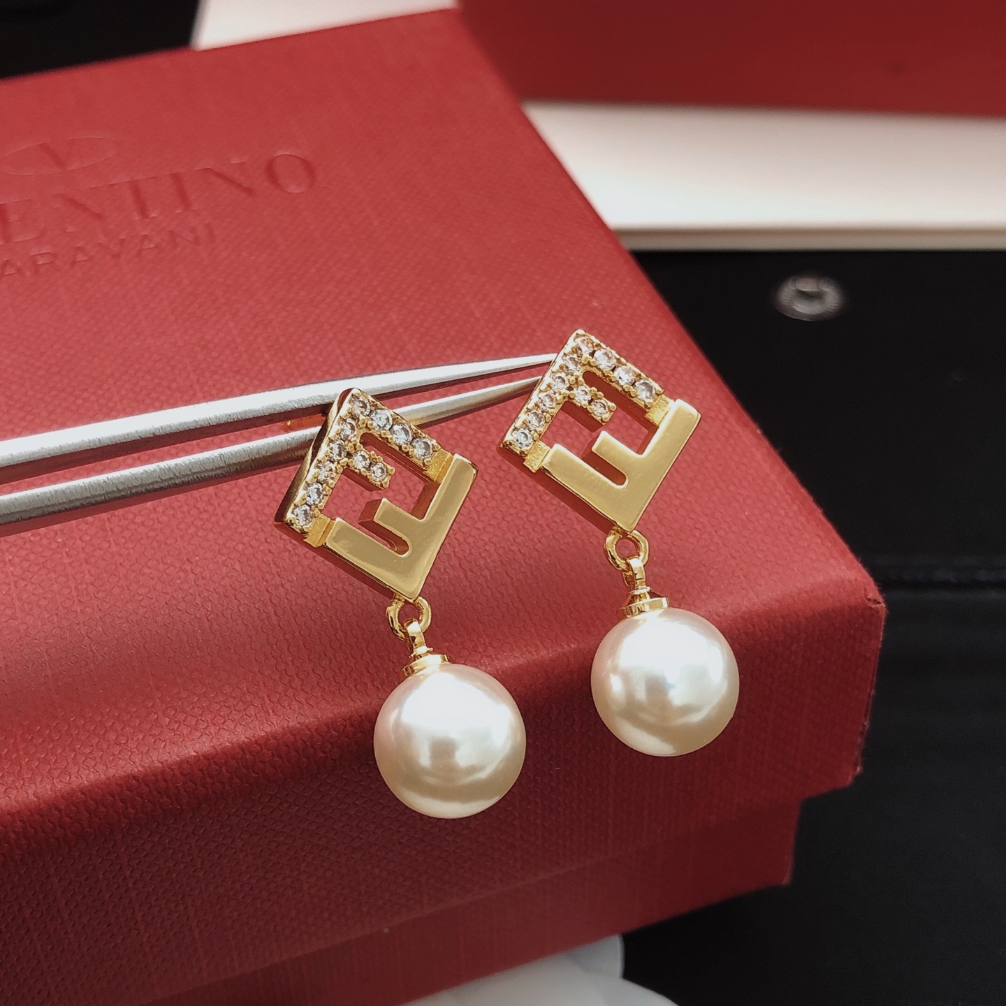 Fendi FF Logo Pearl Drop Earrings earrings gold-tone metal clear cubic zirconia cream white pearl 1 5cm drop length