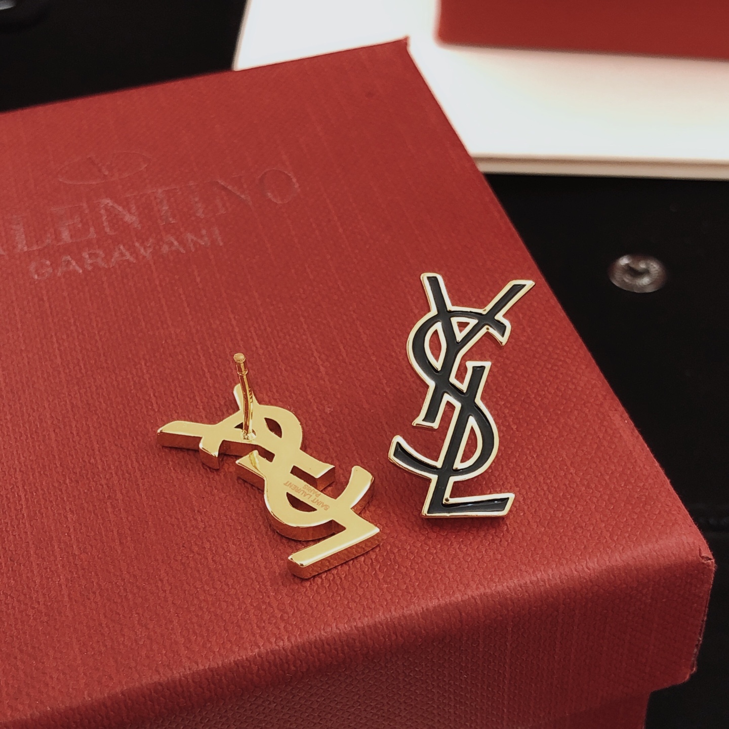 Saint Laurent YED0096 Cassandre Monogram earrings gold-tone metal with black enamel 2 5cm stud length