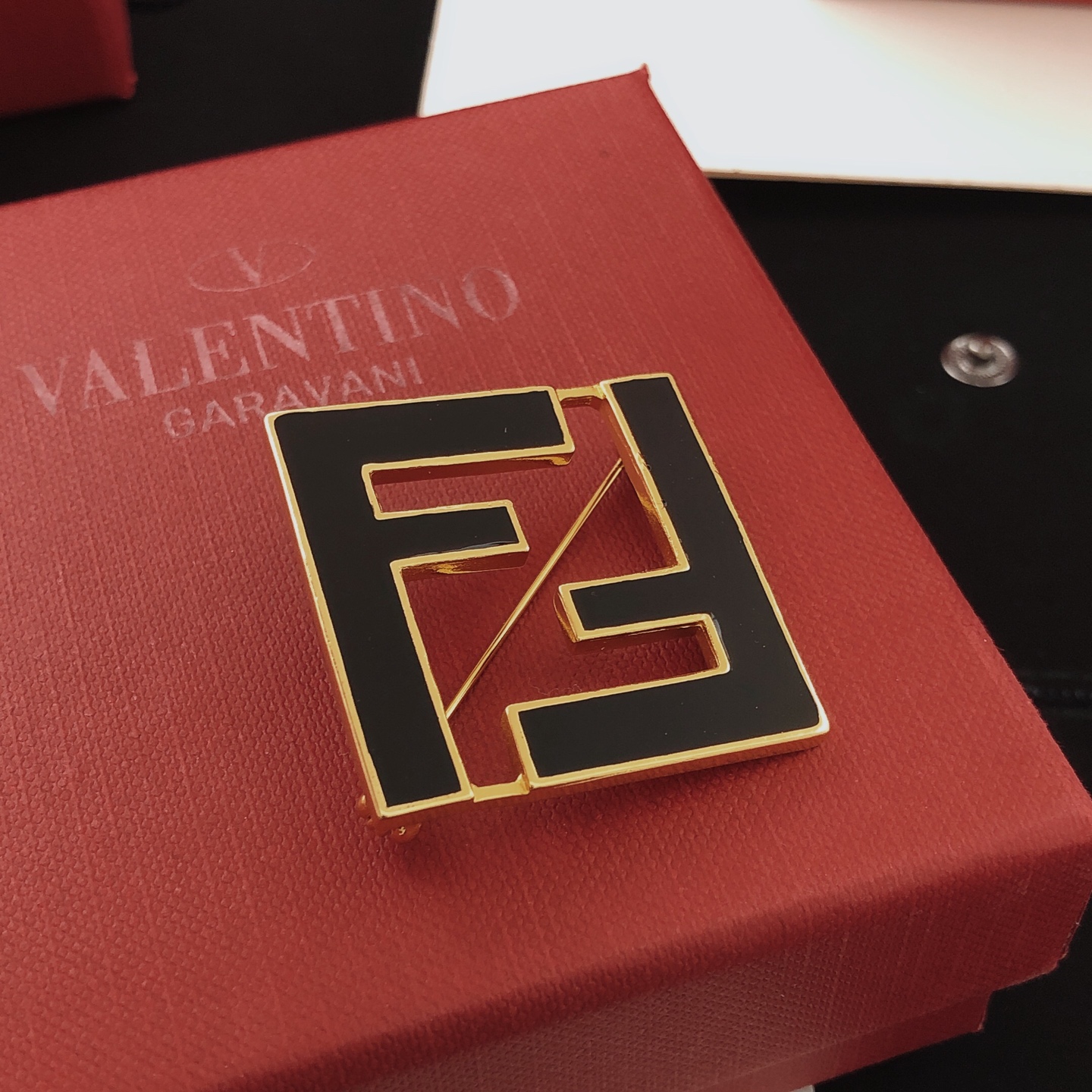 Fendi FF Logo Brooch brooch Gold-tone metal with black enamel 3 5cm x