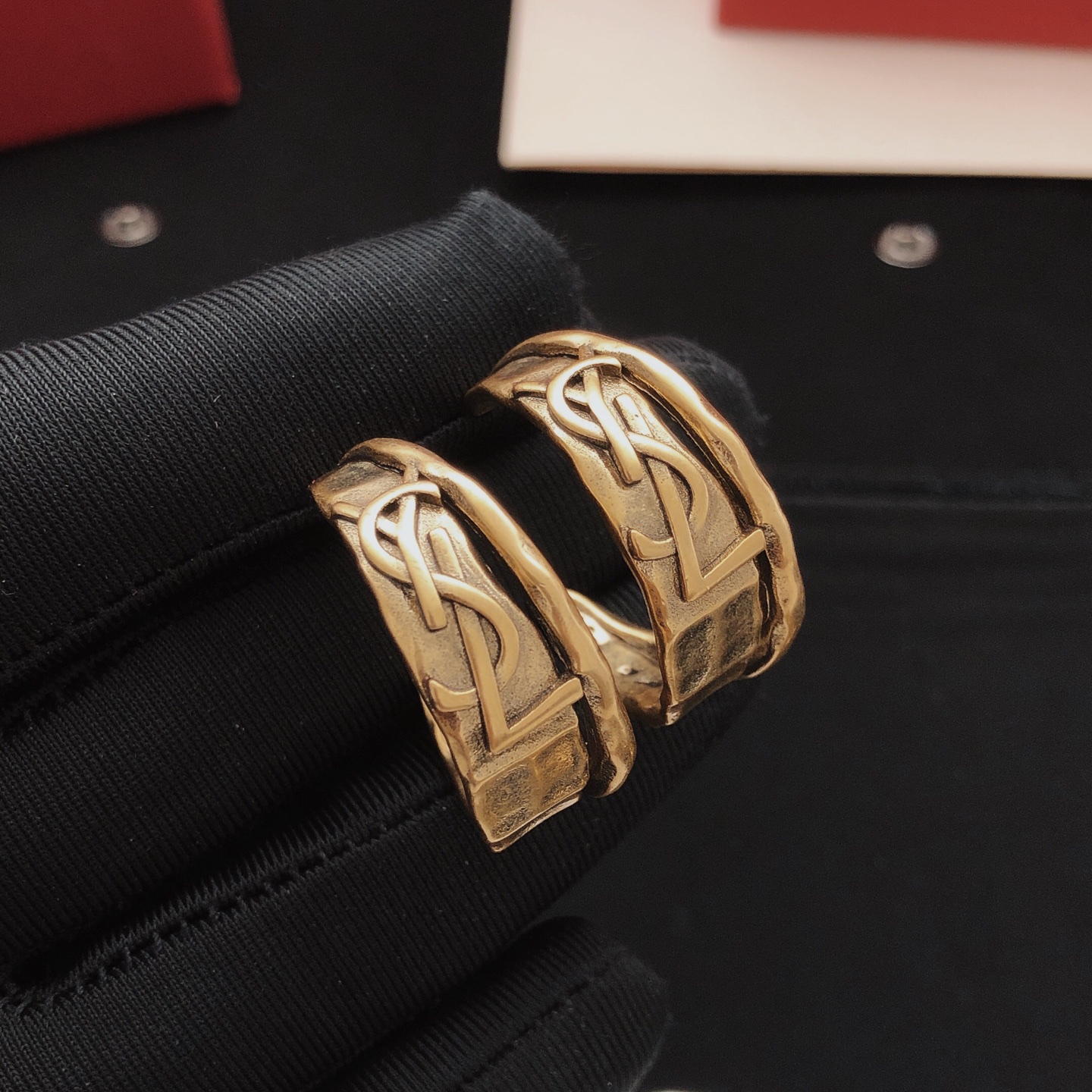 Saint Laurent Cassandre Twisted Hoop Earrings earrings vintage gold tone metal no gemstones 2 5cm hoop diameter