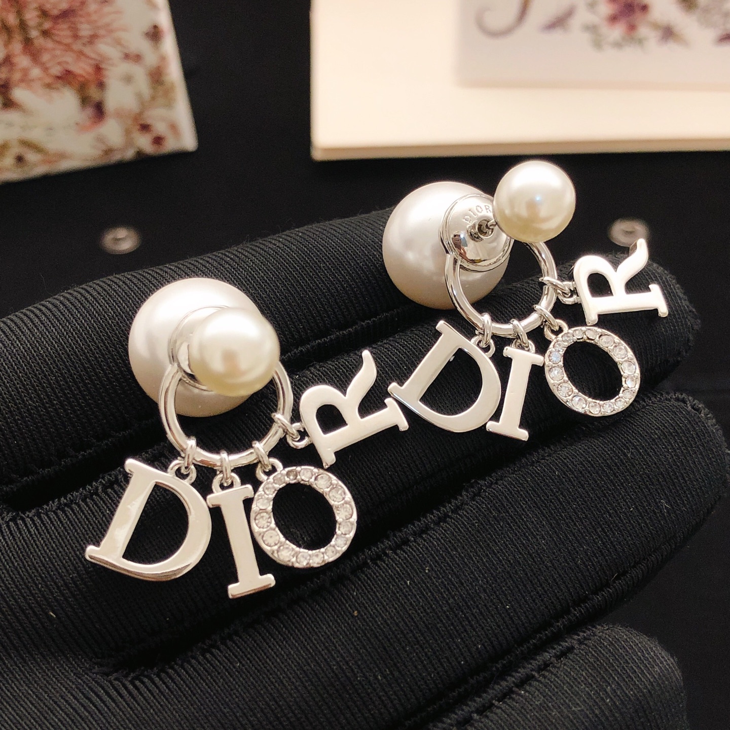 Dior Tribales earrings Silver-toned metal white pearl clear crystal One Size