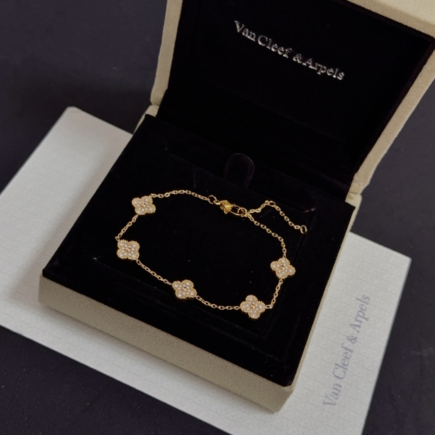 Van Cleef Arpels Sweet Alhambra bracelet yellow gold metal with clear diamond accents 17cm with 2cm extension chain
