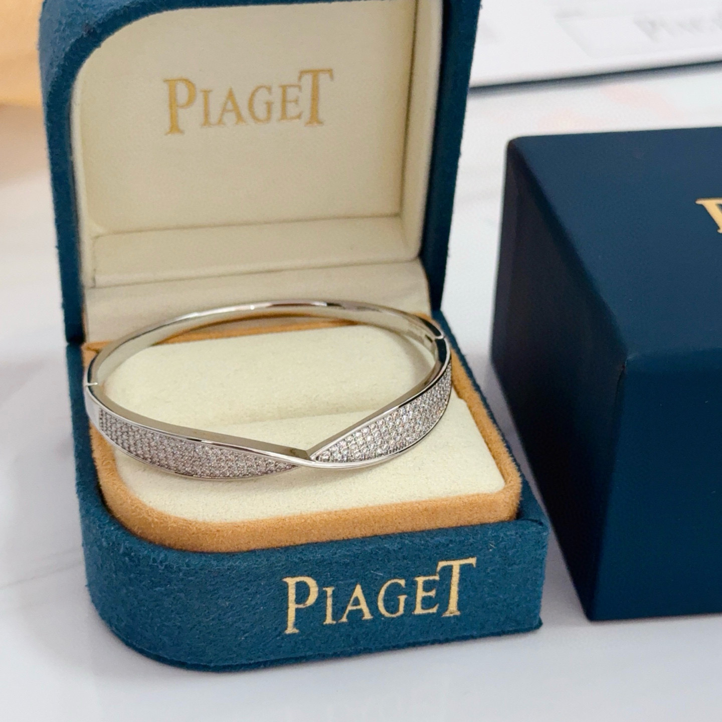 Piaget Possession bracelet white gold diamond 17cm