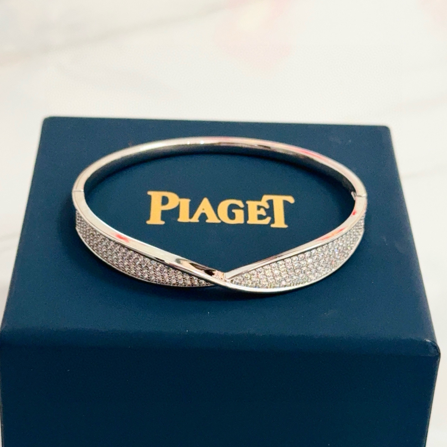 Piaget Possession bracelet white gold diamond 17cm