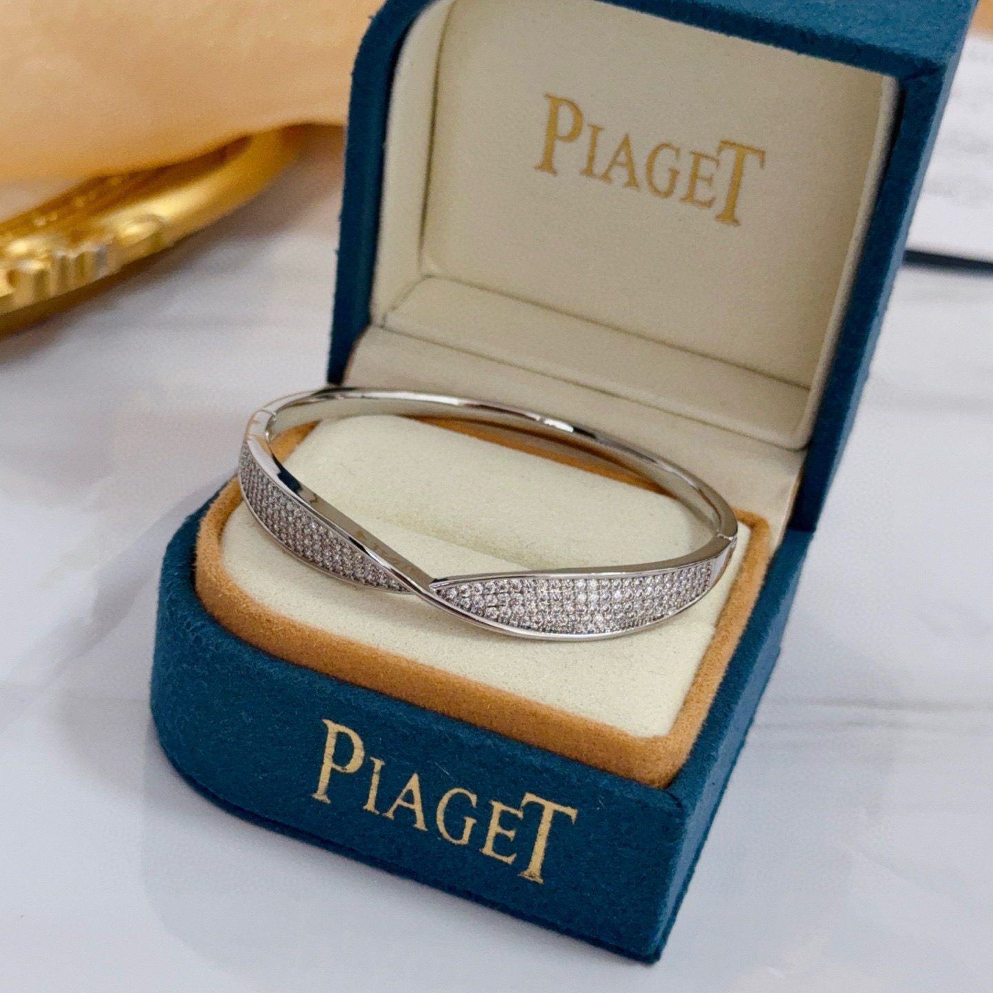 Piaget Possession bracelet white gold diamond 17cm