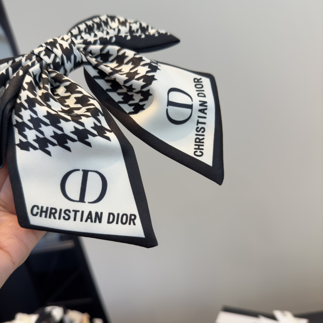 Christian Dior CD Logo Houndstooth Bow Hair Accessory brooch black and white houndstooth printed silk with black printed CD logo and Christian Dior text 12cm width 15cm length