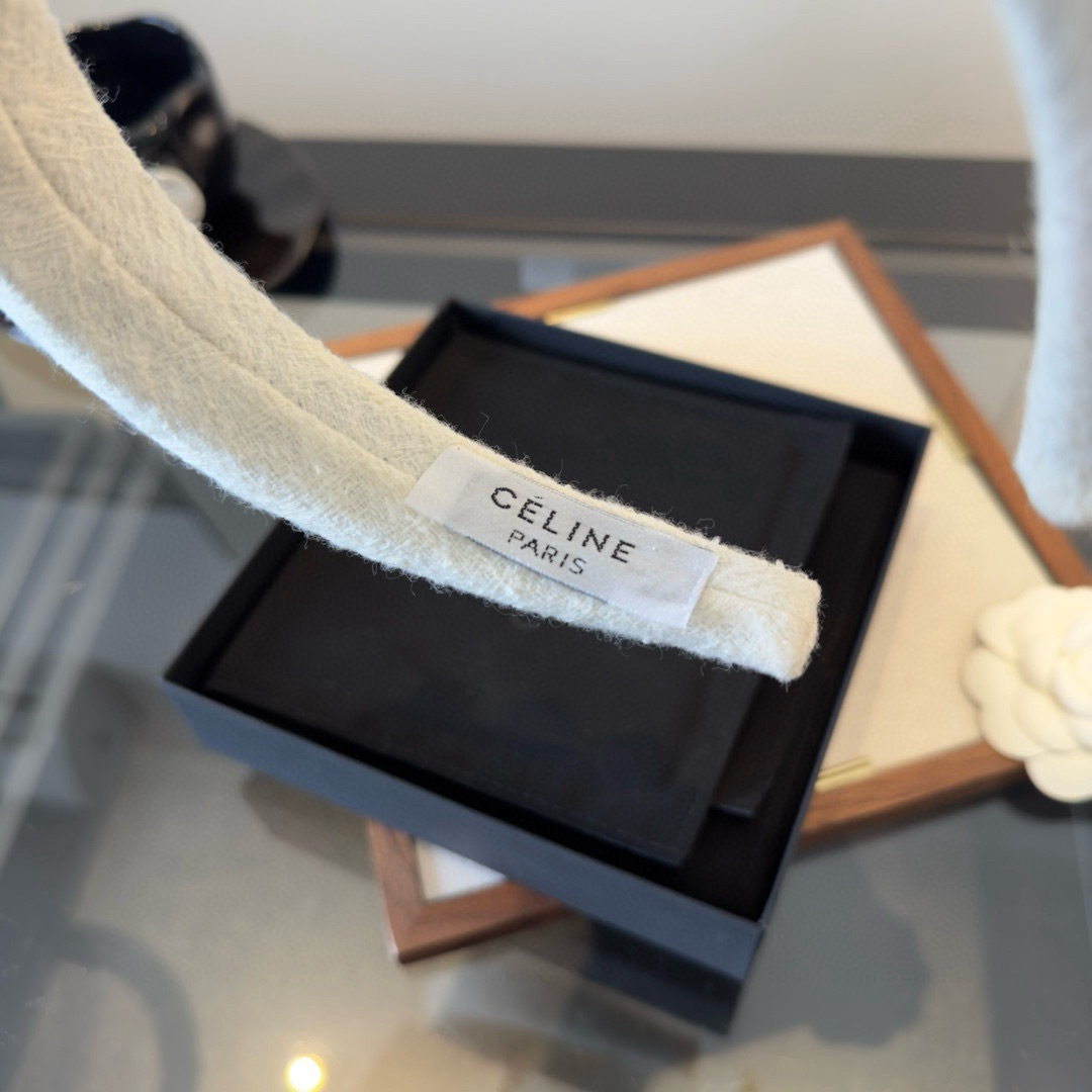 Celine Triomphe Padded Headband brooch Off-white wool with silver-tone Triomphe logo Black wool with silver-tone Triomphe logo One Size 4cm width