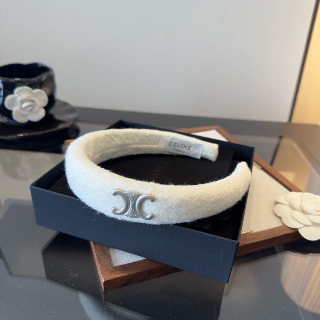 Celine Triomphe Padded Headband brooch Off-white wool with silver-tone Triomphe logo Black wool with silver-tone Triomphe logo One Size 4cm width