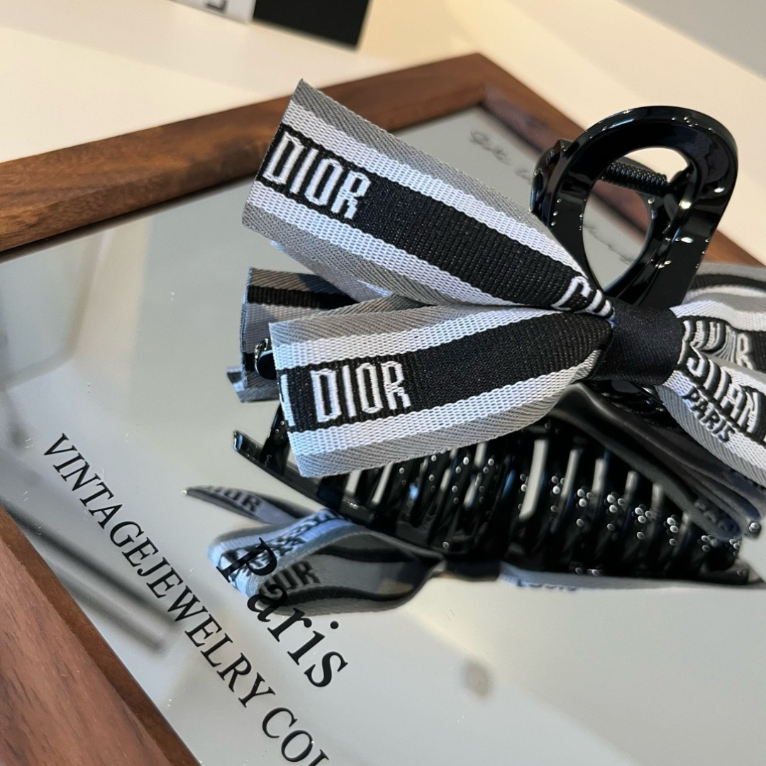 Dior Christian Dior Paris Ribbon Bow Hair Claw brooch Black glossy plastic base black gray white woven fabric ribbon with white logo text 10cm