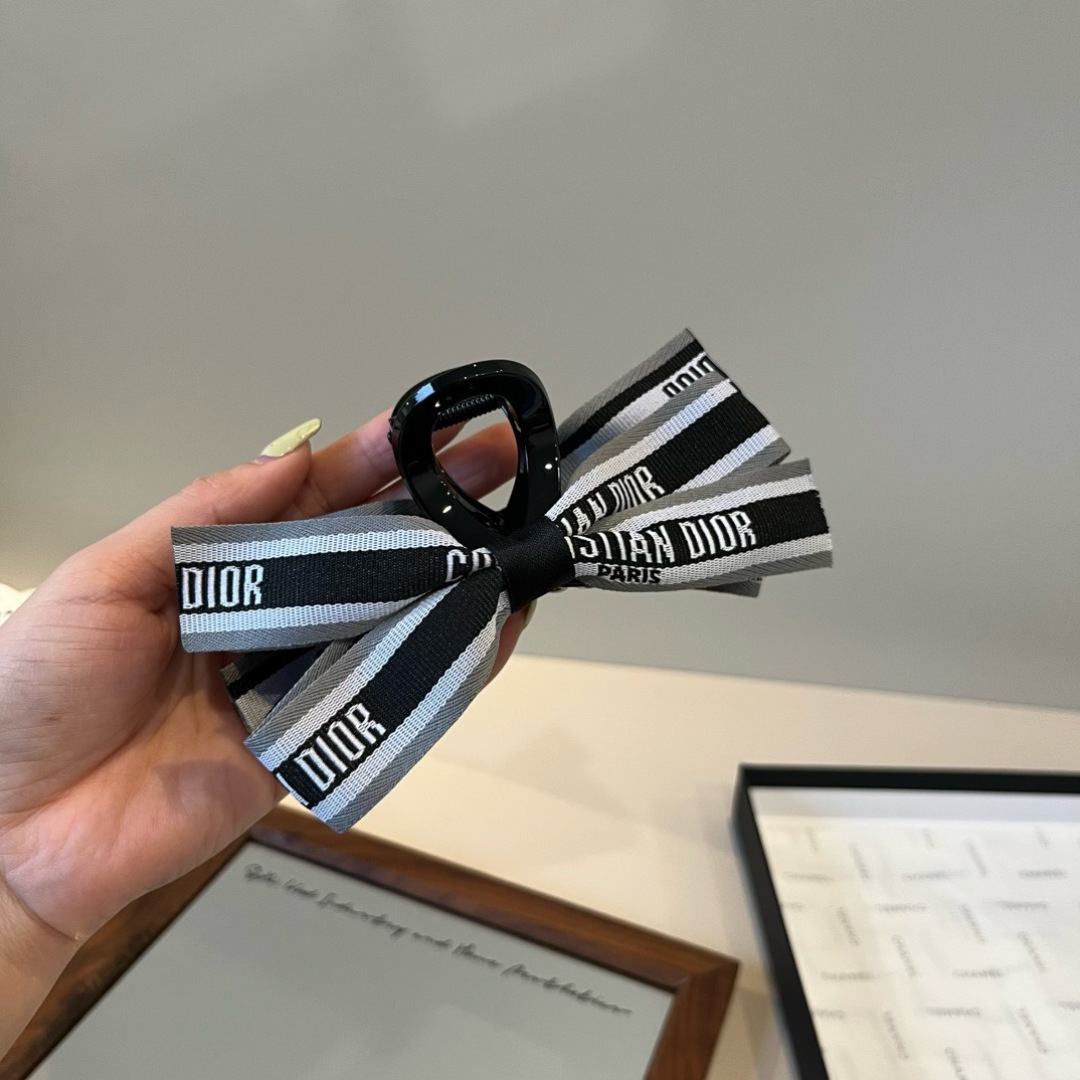 Dior Christian Dior Paris Ribbon Bow Hair Claw brooch Black glossy plastic base black gray white woven fabric ribbon with white logo text 10cm